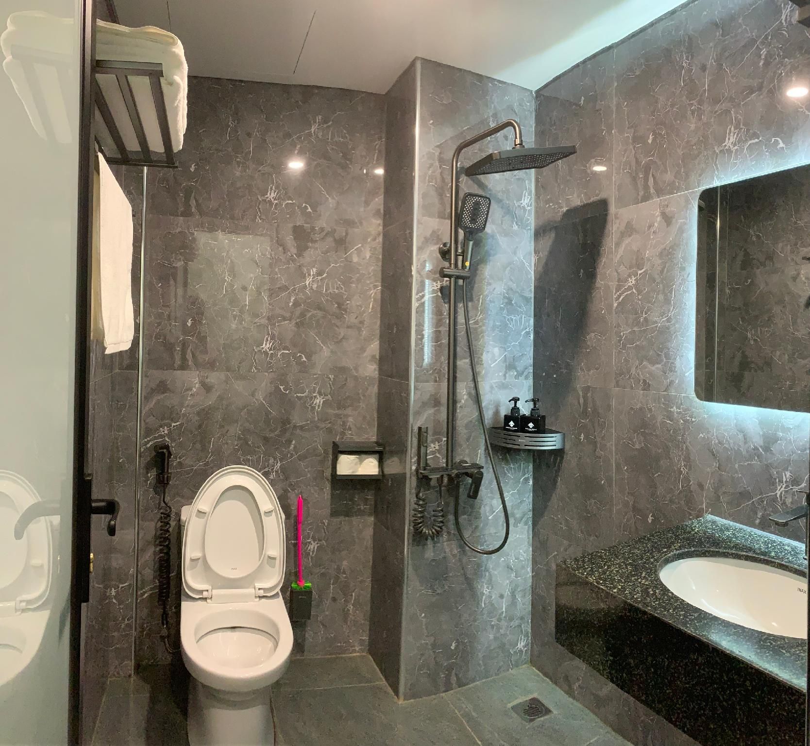 Jademay Airport Hotel Superior - 1 King Bed 3