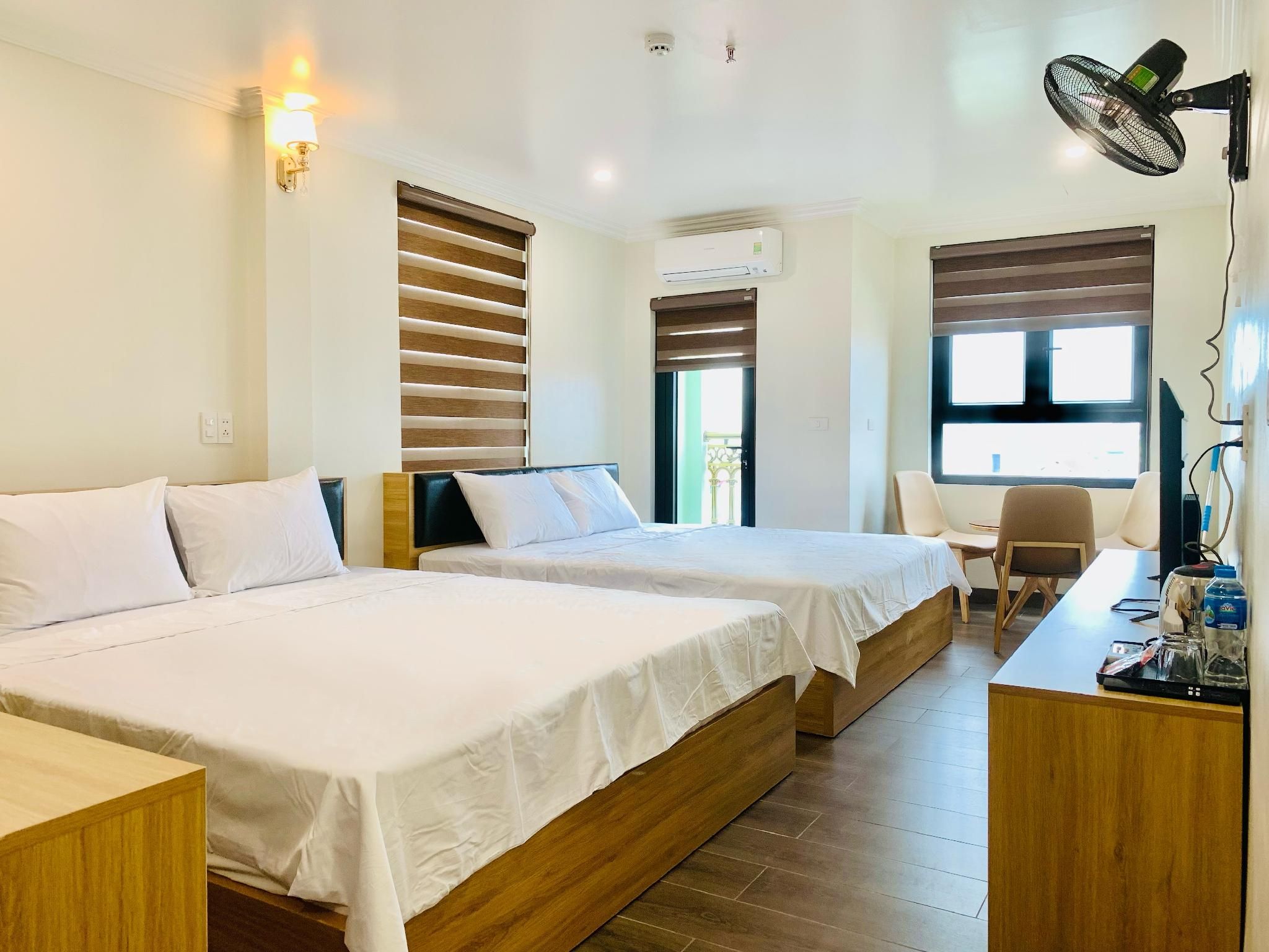 Jademay Airport Hotel Superior Family Room - 4 Adults 2