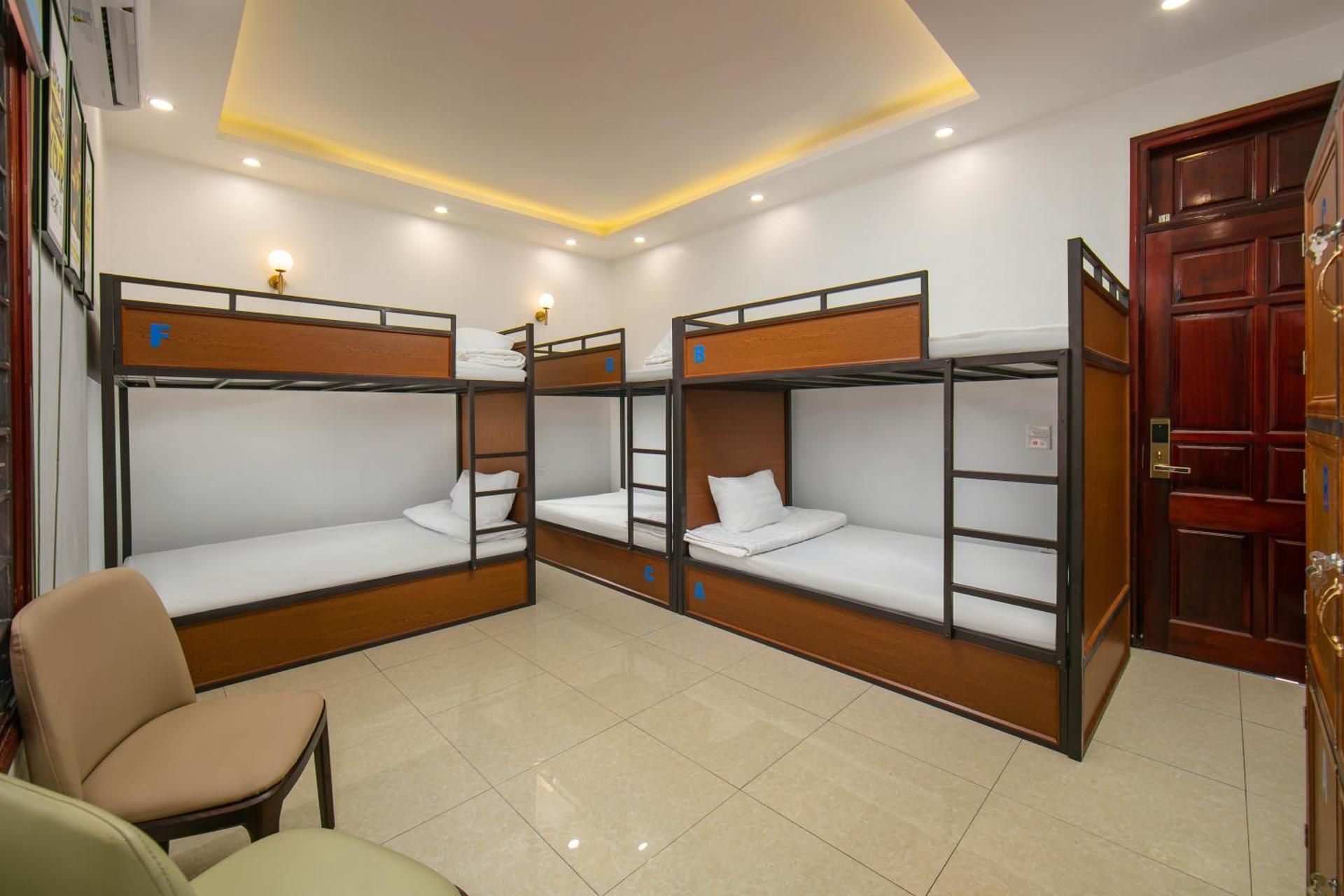 Standard 6 Bed Dormitory