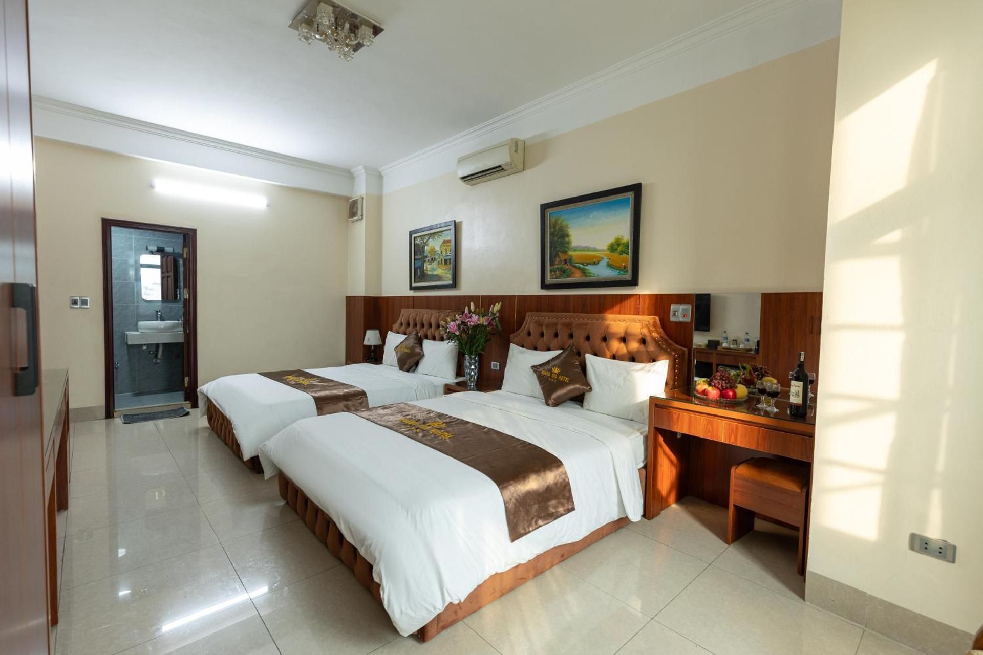 Deluxe Family Room