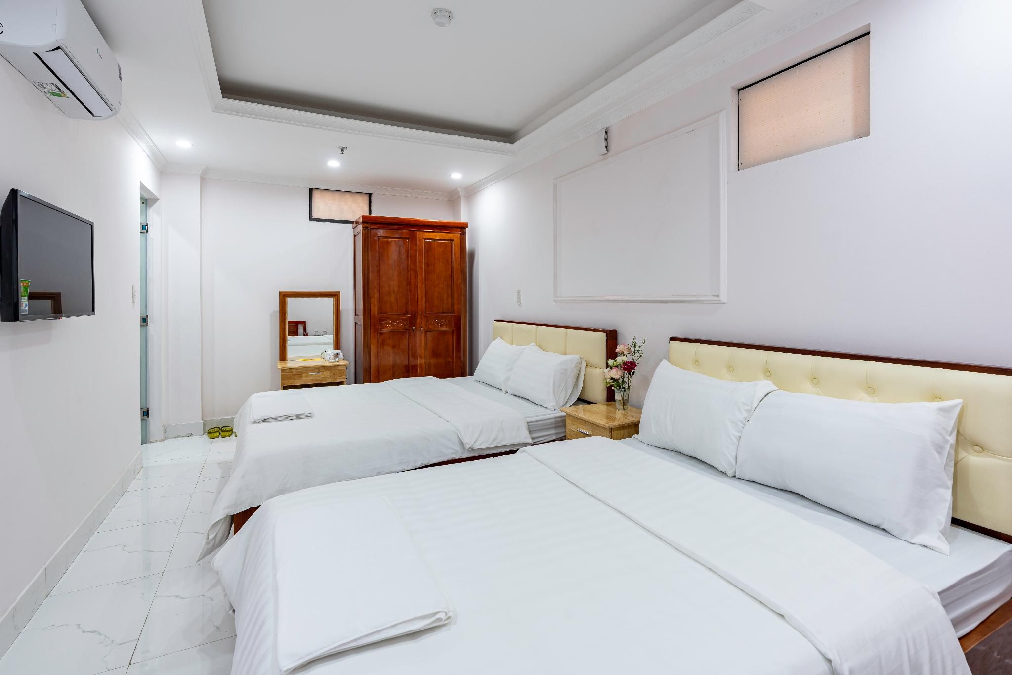 Light Hotel Ha Noi Family Room