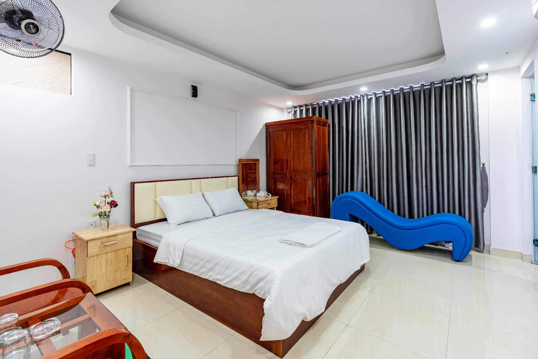 Light Hotel Ha Noi Double Room - COZY