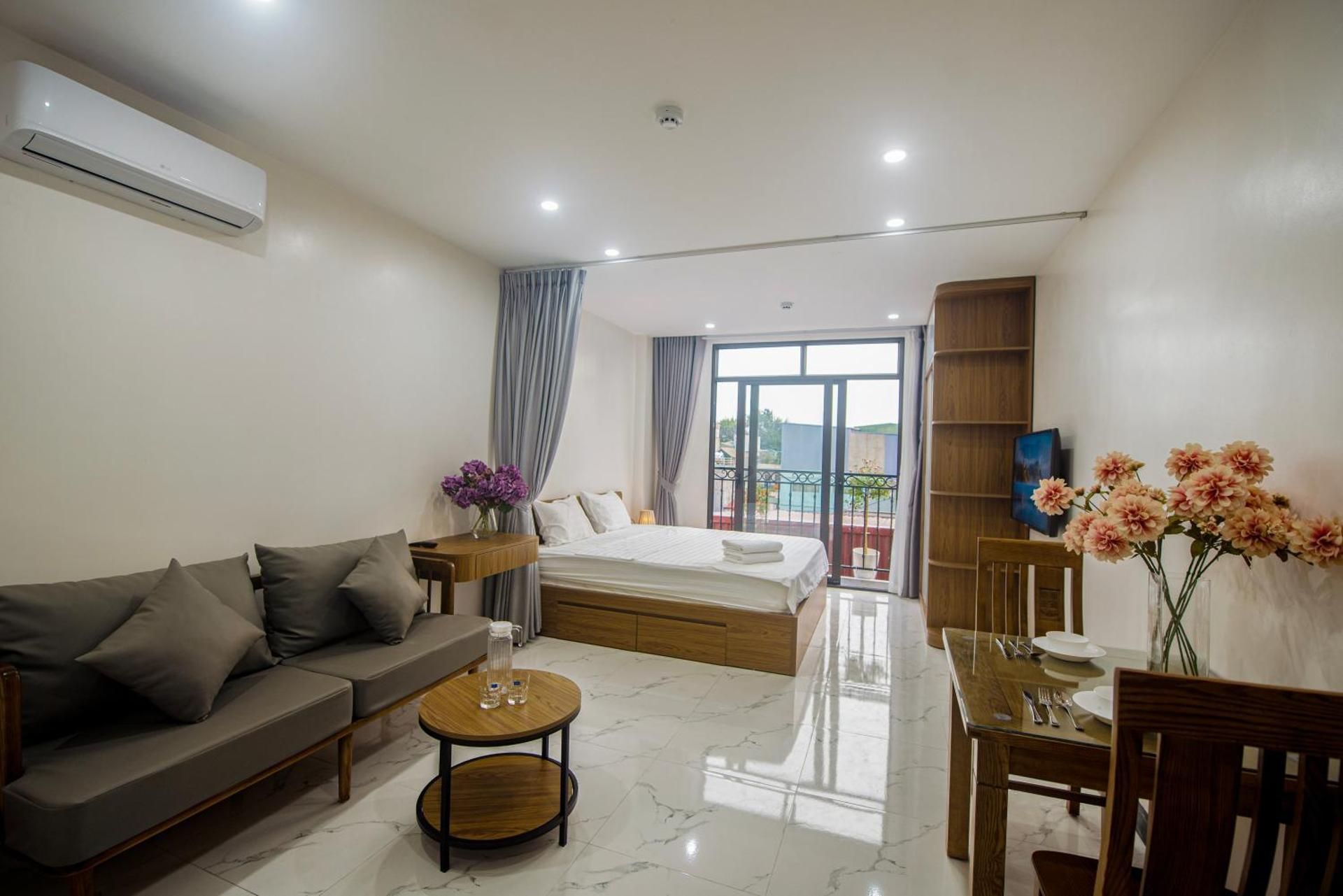 Apartment with View and Balcony