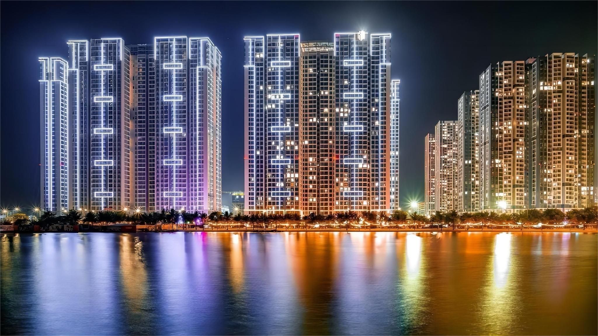 Vinhomes Smart City by Emily in Town Three-Bedroom Apartment