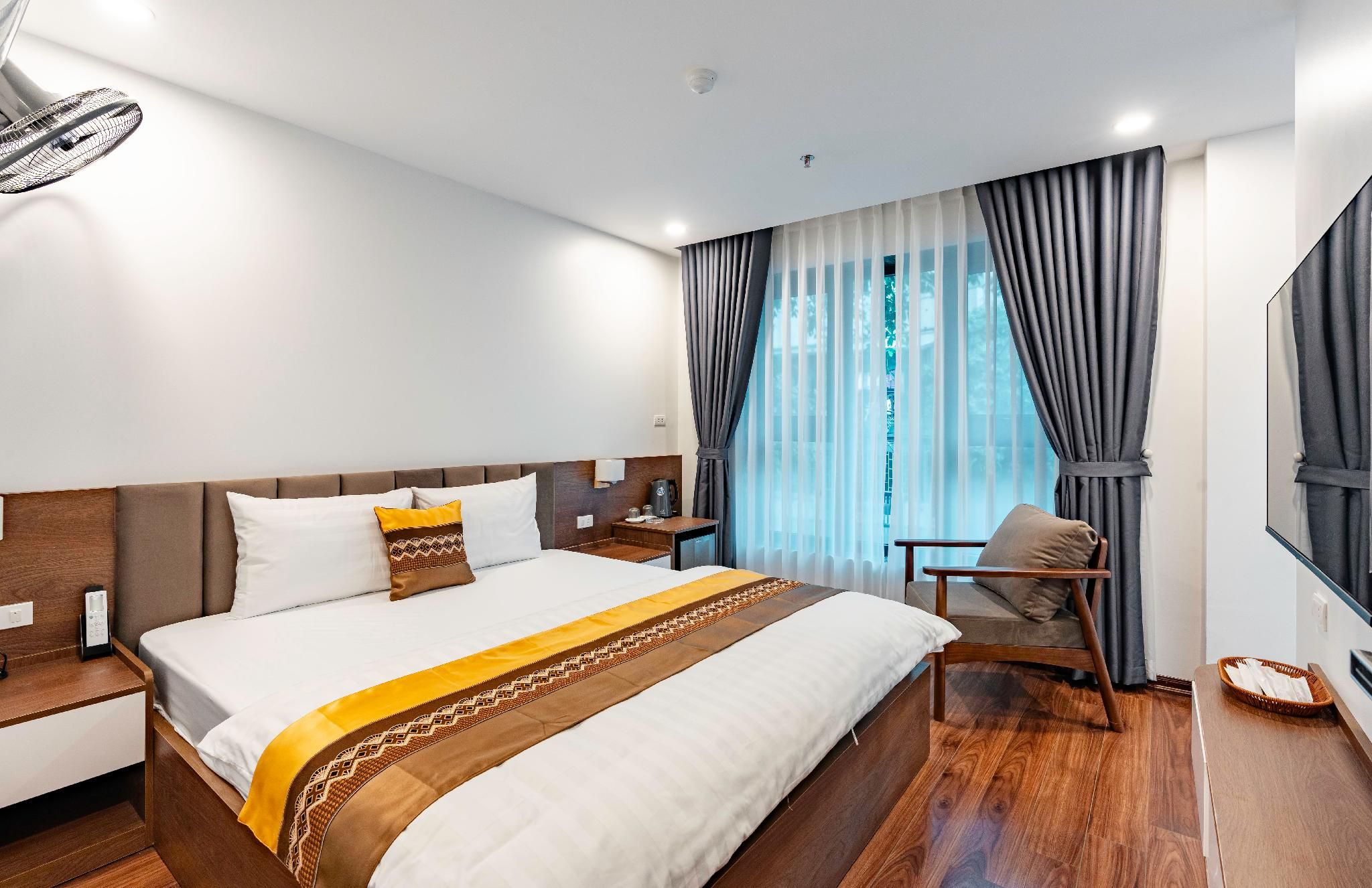 View Room with Super King Bed