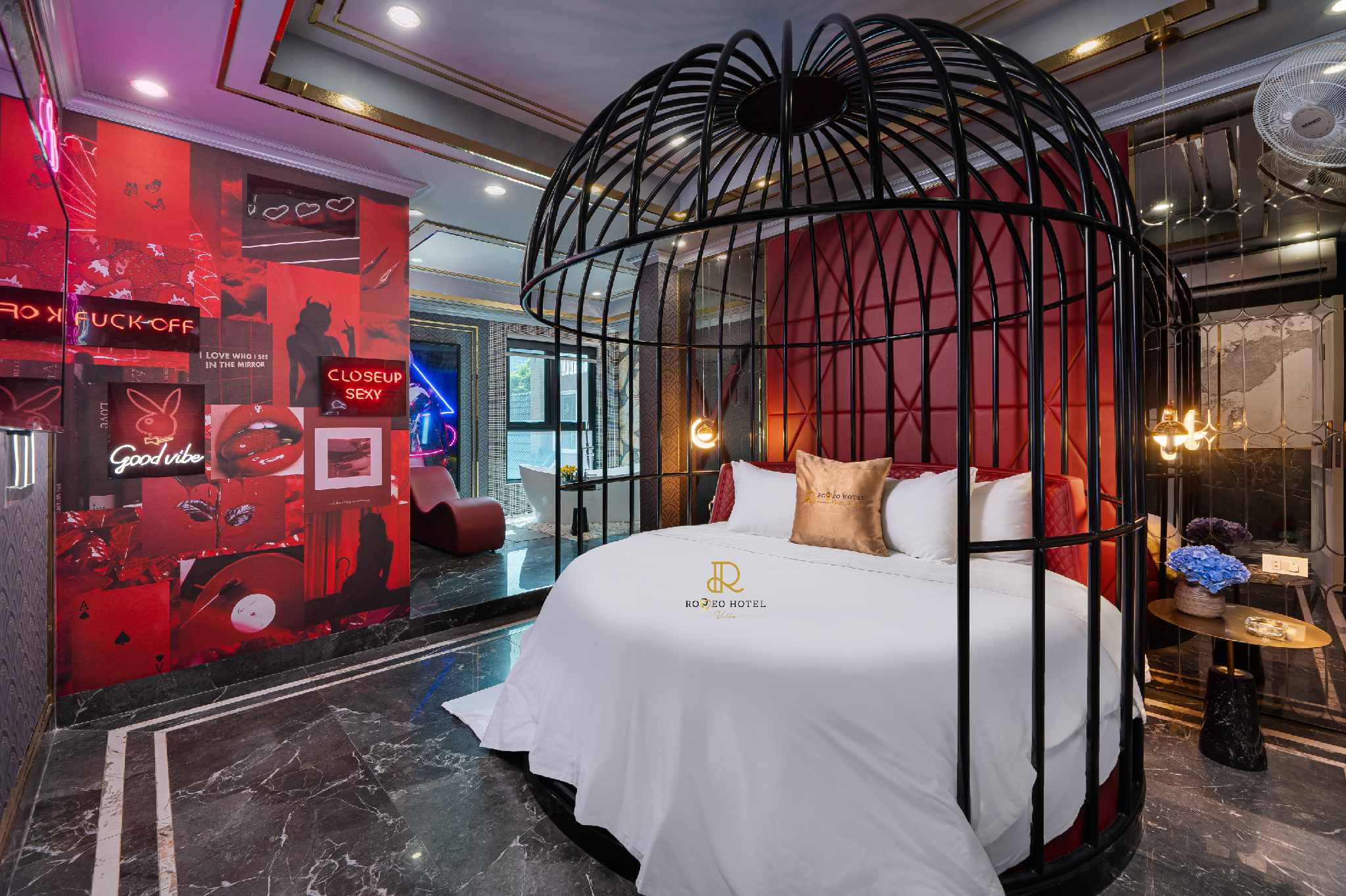 Theme Room