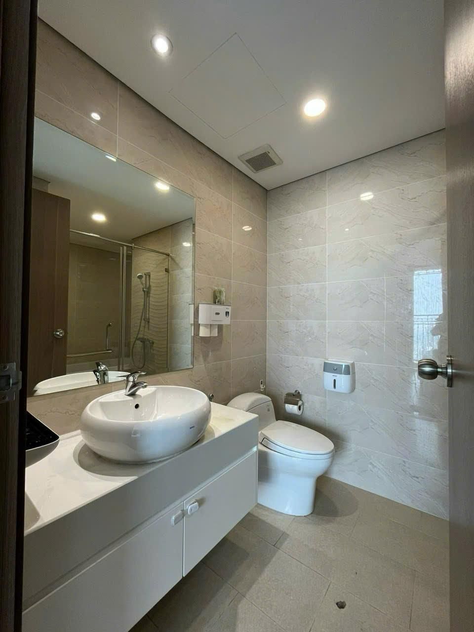 2-Bedroom Apartment