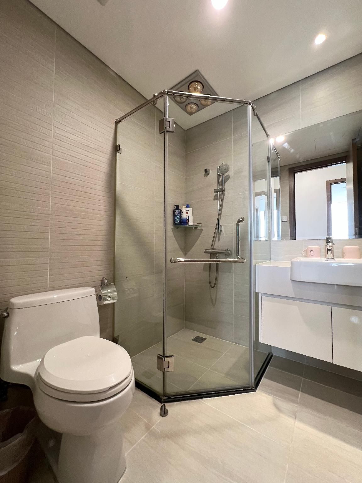 1-Bedroom Apartment for 2 Adults