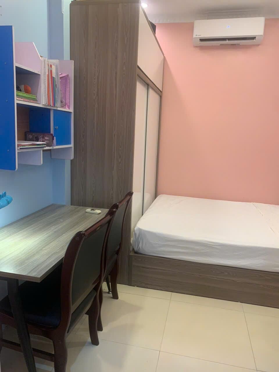 One Bed Room