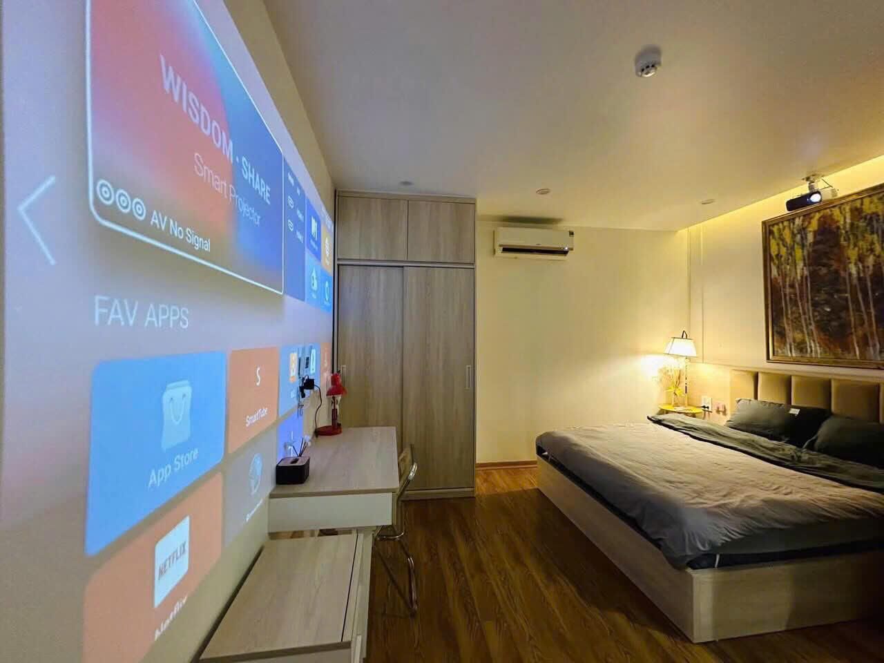 Projector Room for 2 People - Non-Smoking