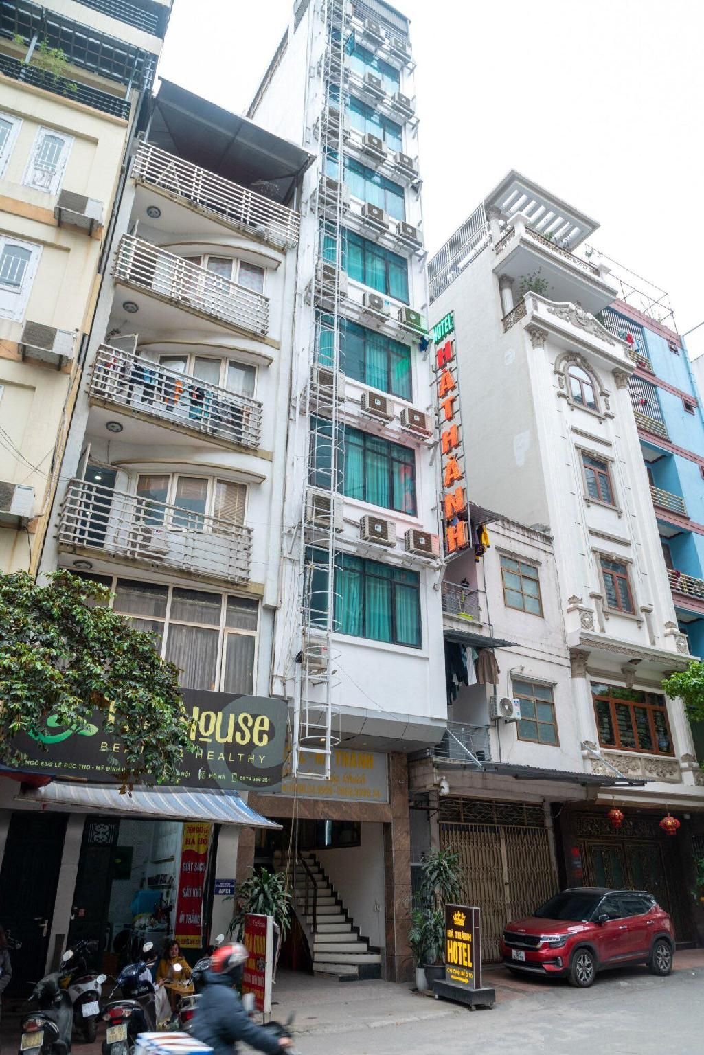 HOTEL  HÀ  THÀNH 