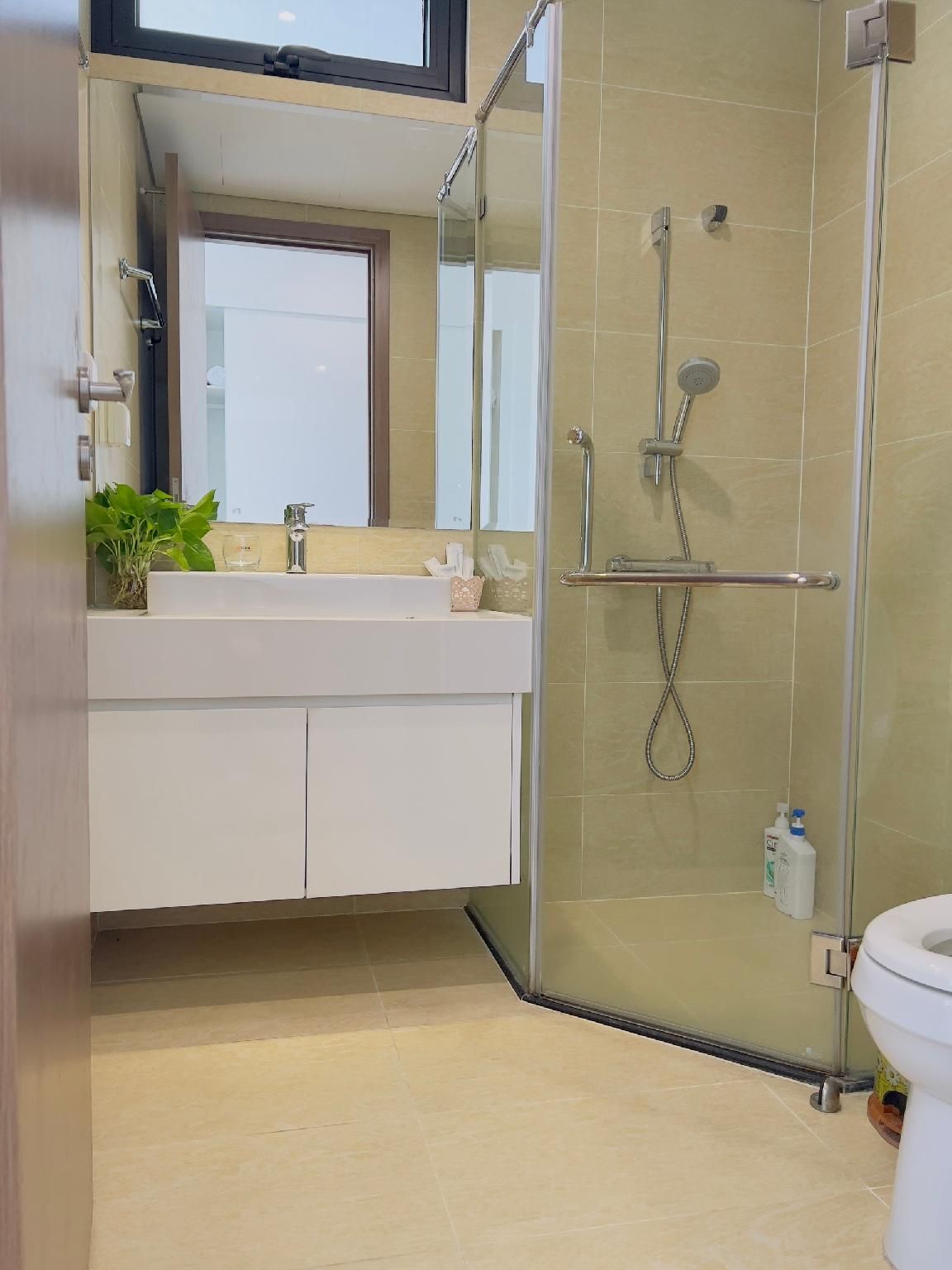 Two Bedroom Apartment with Balcony