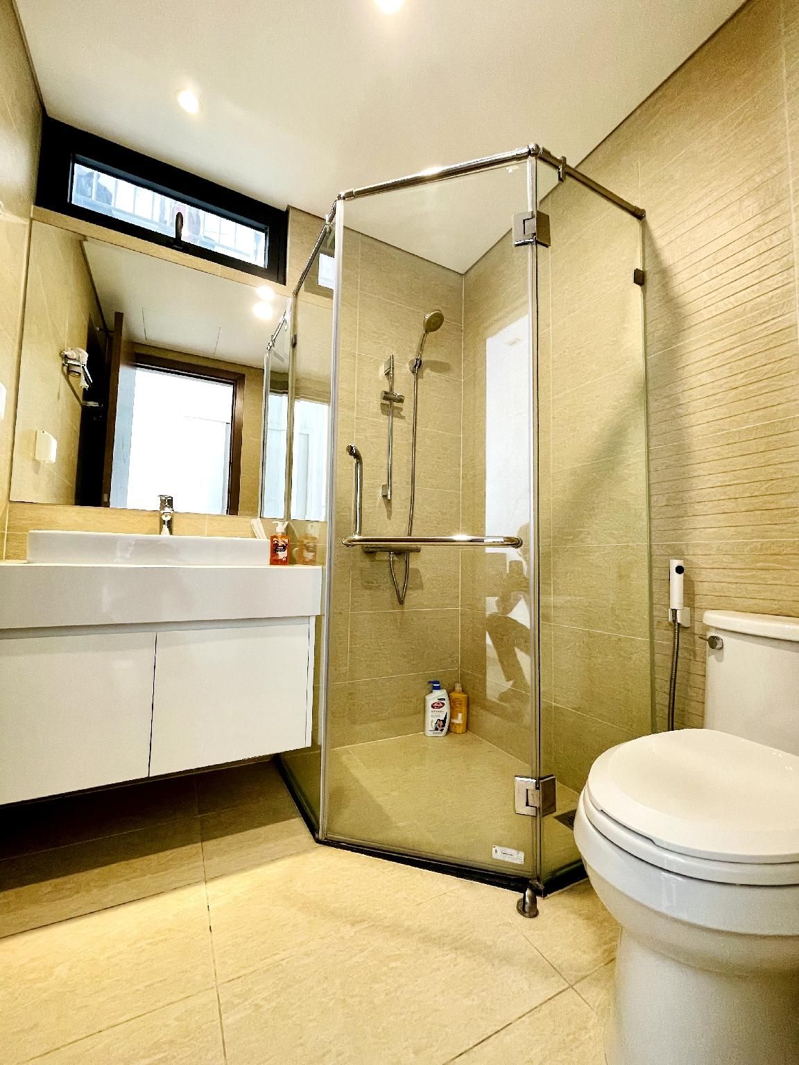 Superior 2 Bedroom Apartment -- City View