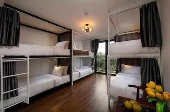 Hanoi Eastern gate hostel