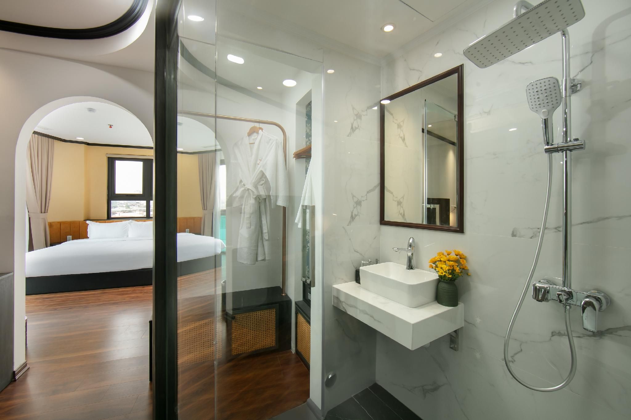Family Connecting Suites