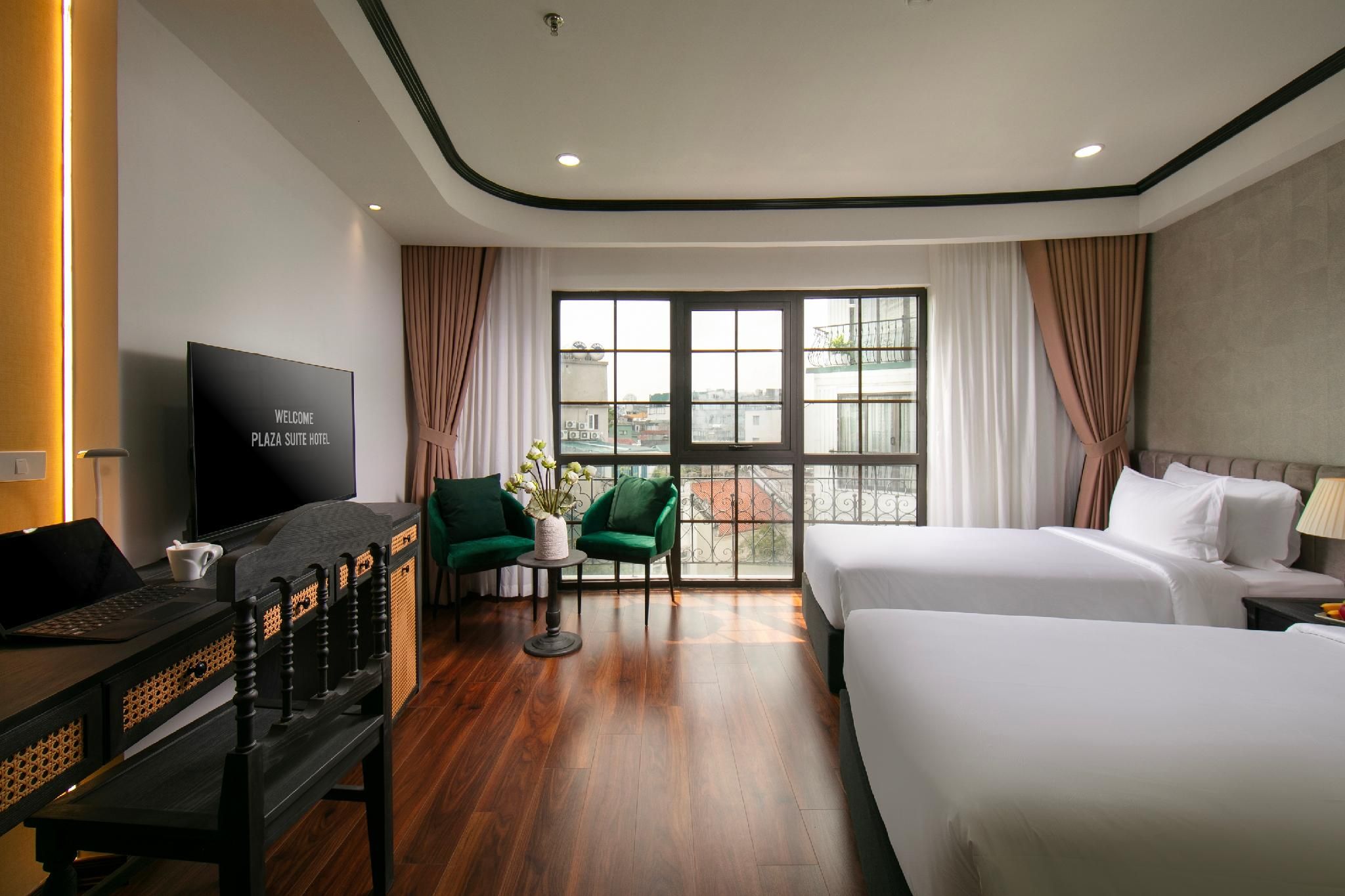 Deluxe Family Room