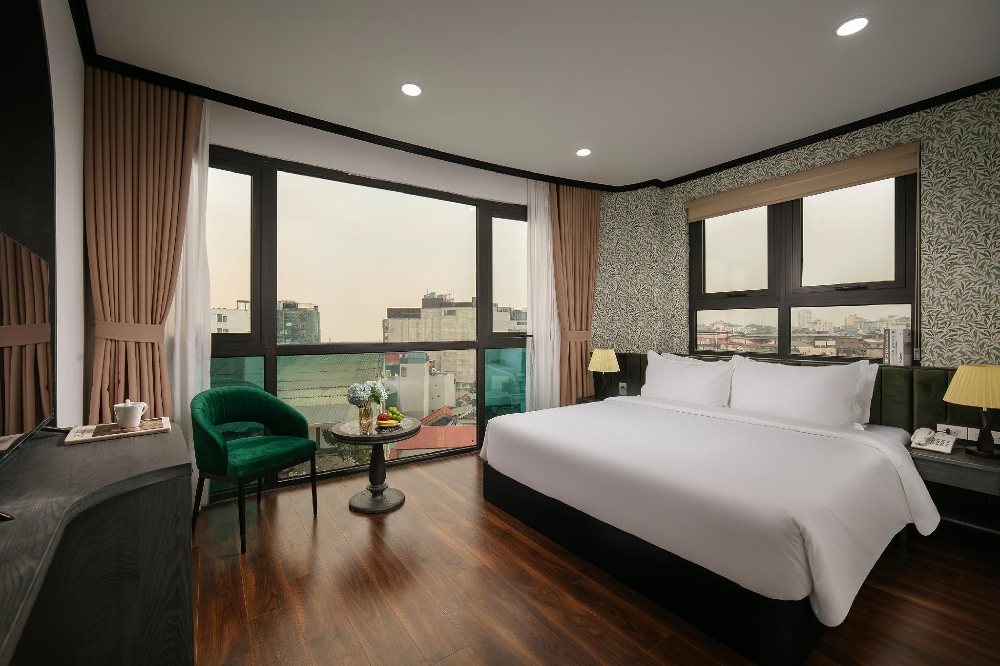 Suite Double City View