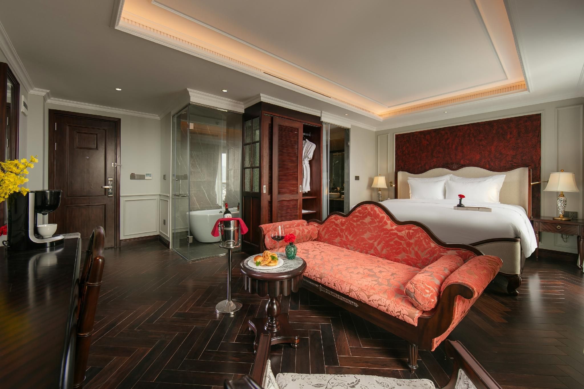 La Mejor Indochine Hotel Presidential Suite 2