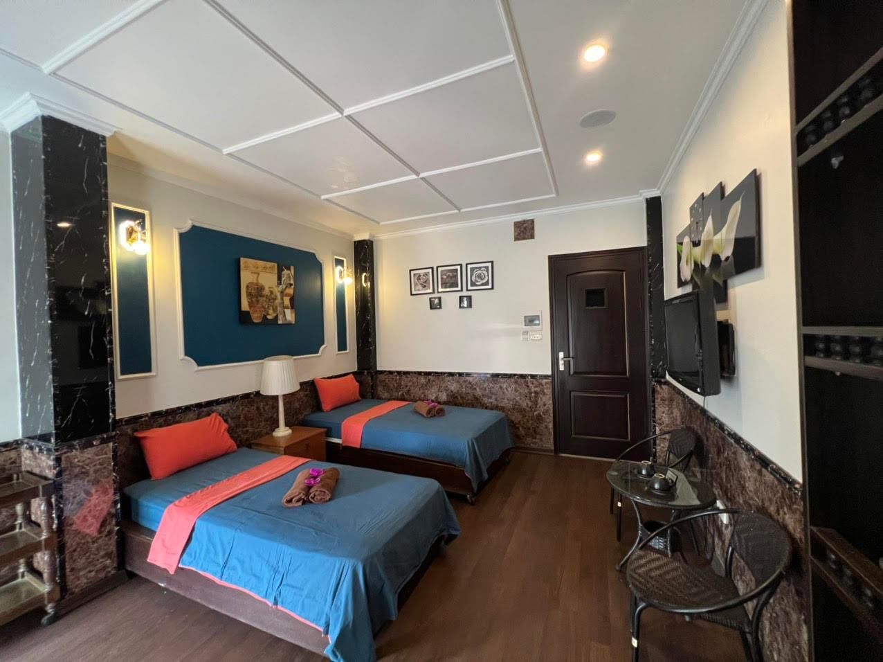 Deluxe Double Room with Bathtub