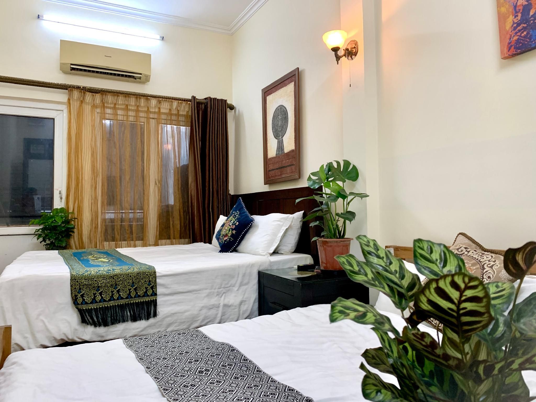 Chill Viet Family Room 2