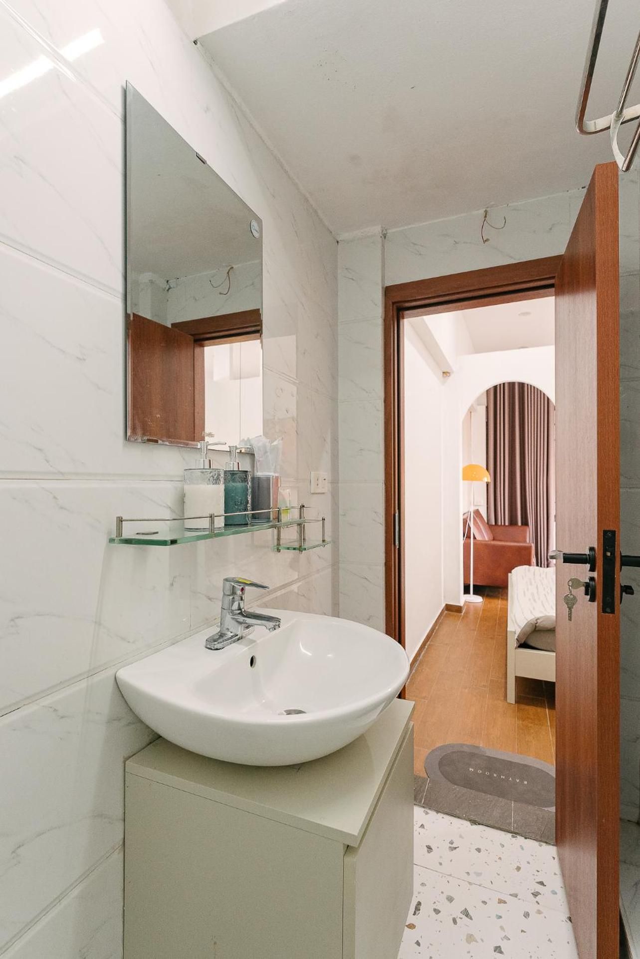 Willow Old Town Hanoi 1 Bedroom Balcony Suite 2