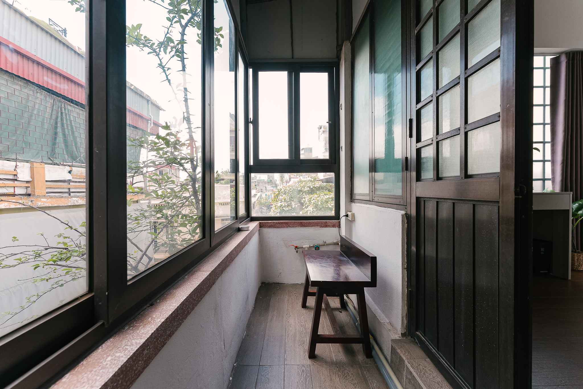 Willow Old Town Hanoi 1 Bedroom Balcony Suite