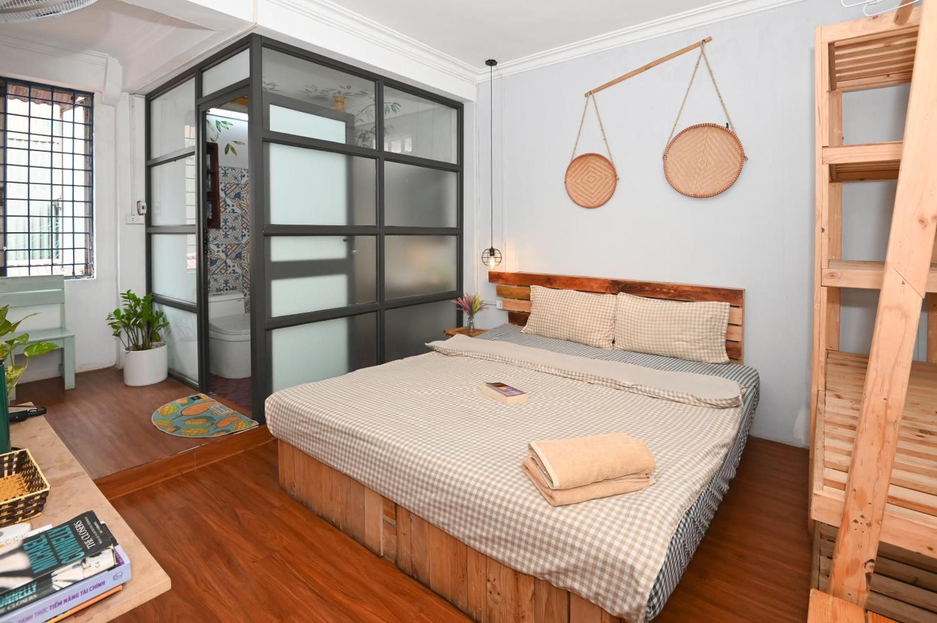 Suite Family Room