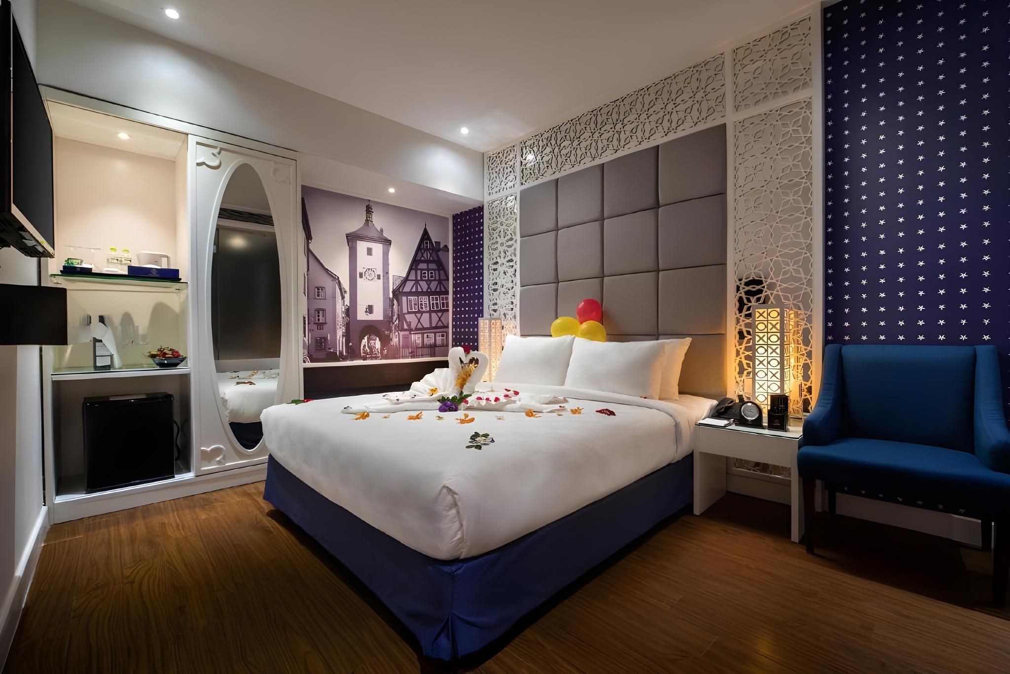 Victor Metropolis boutique hotel & rooftop bar  Classic City View Double Room 2