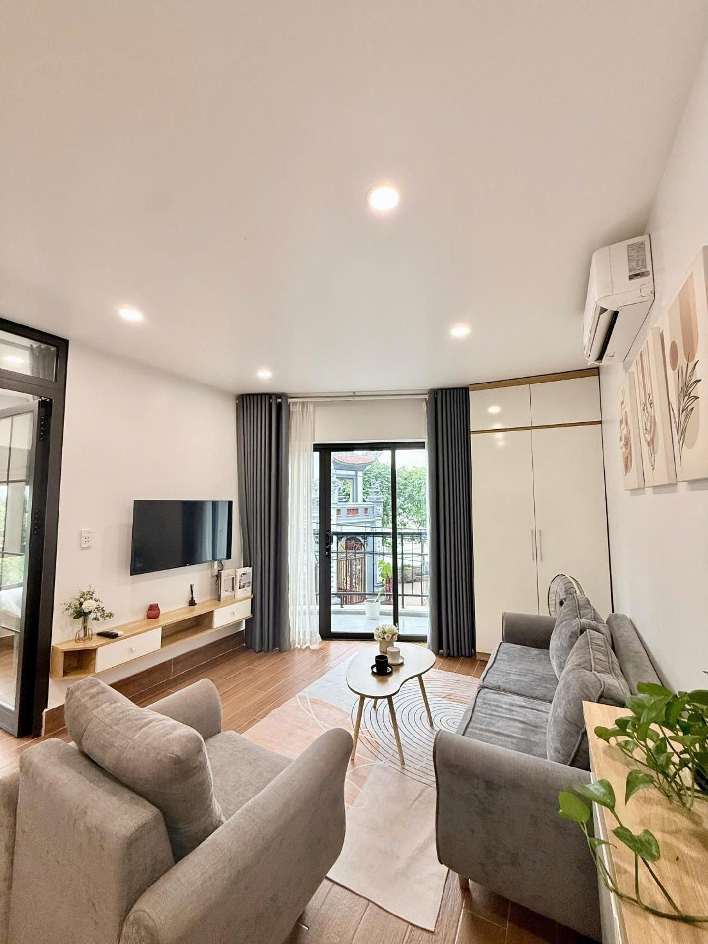 Apartment with Balcony