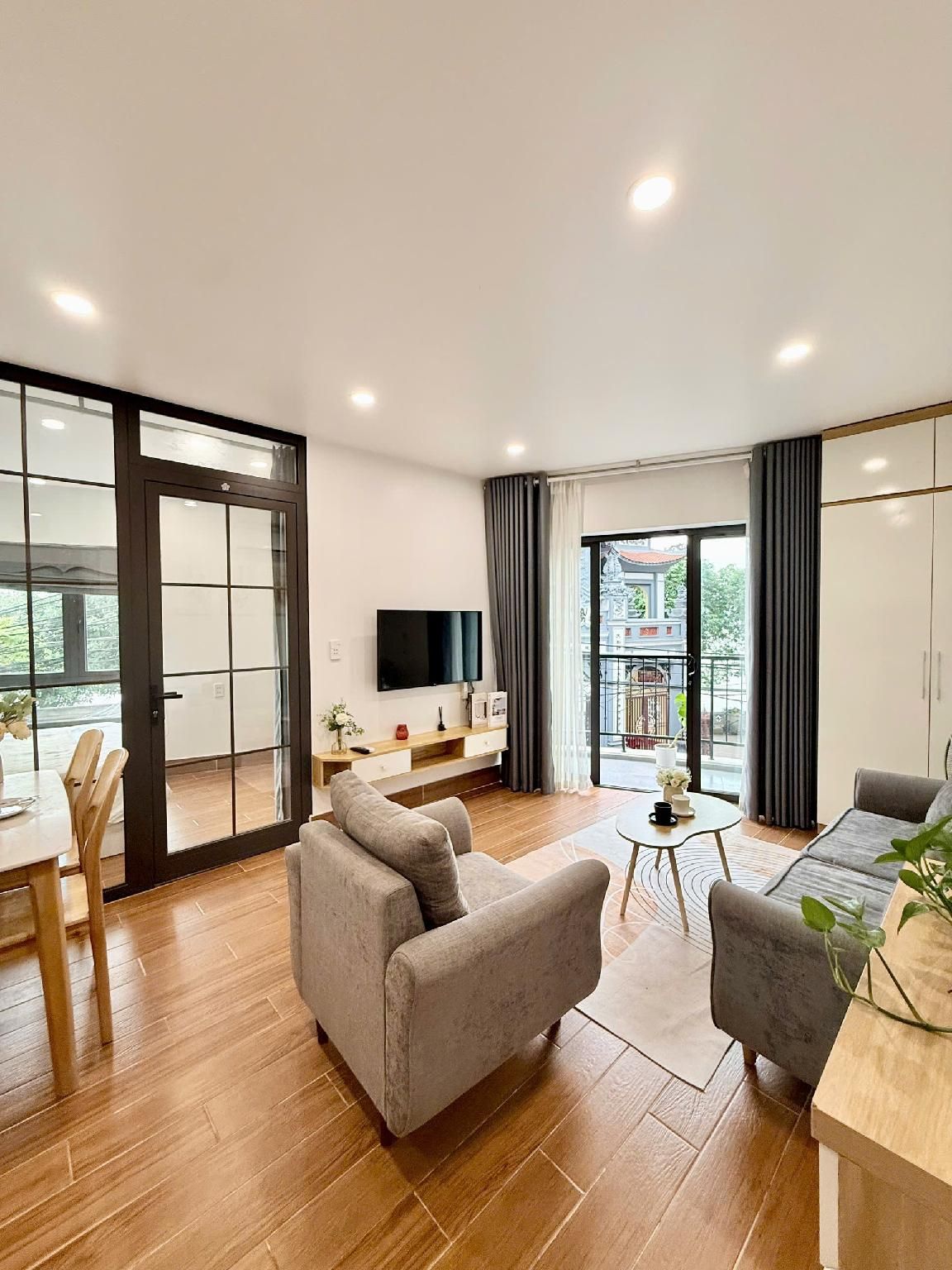 Morri Lakeview Hanoi Water View King Room 3