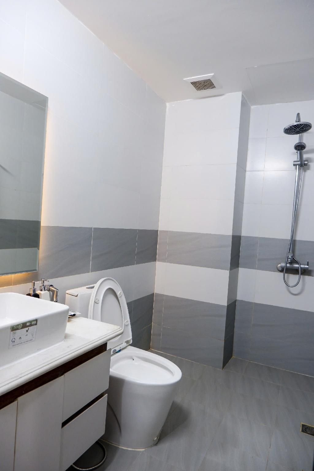 1-Bedroom Apartment 1 with Balcony