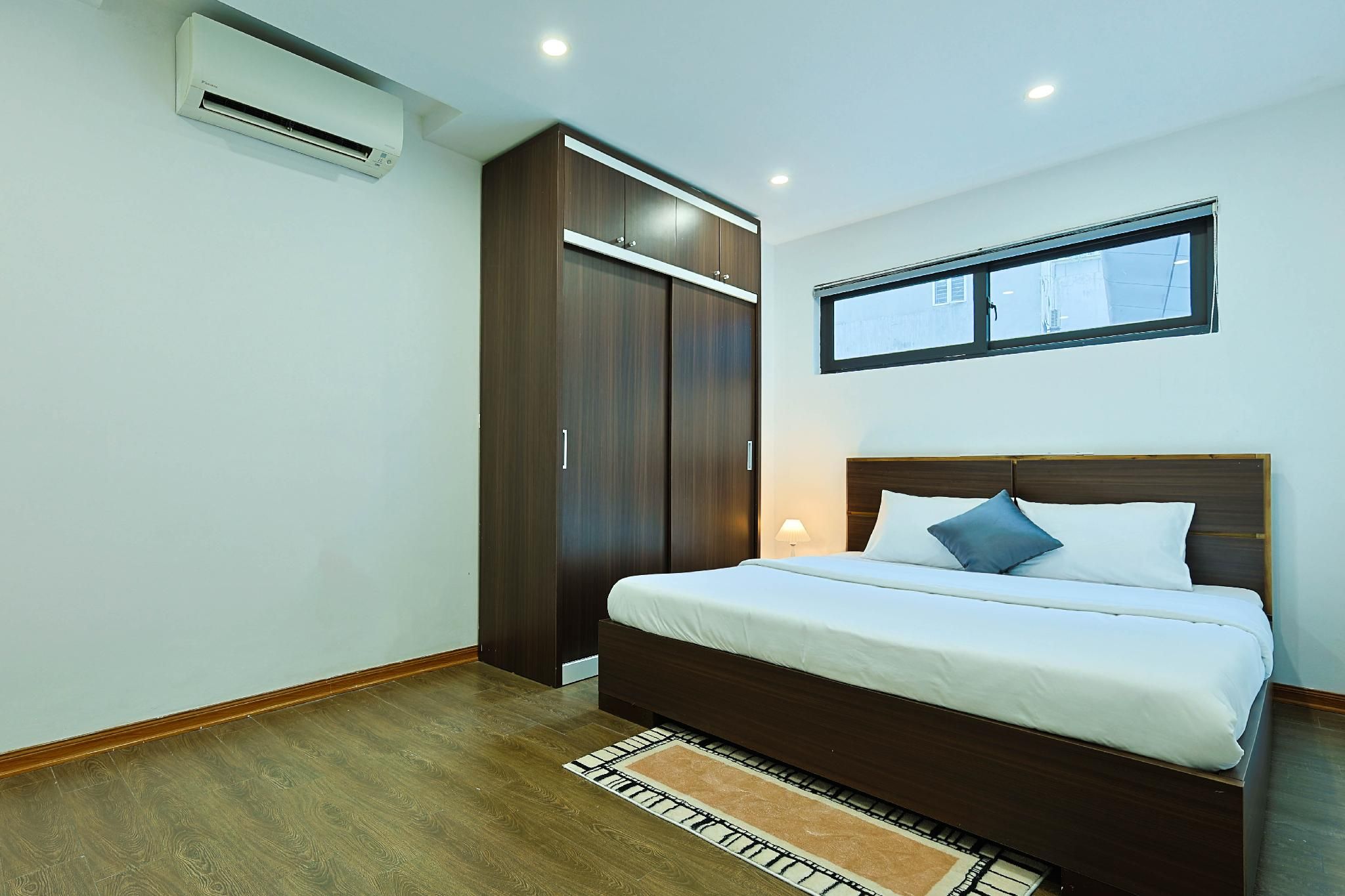 1-Bedroom Exterior View Apartment for 2 Adults