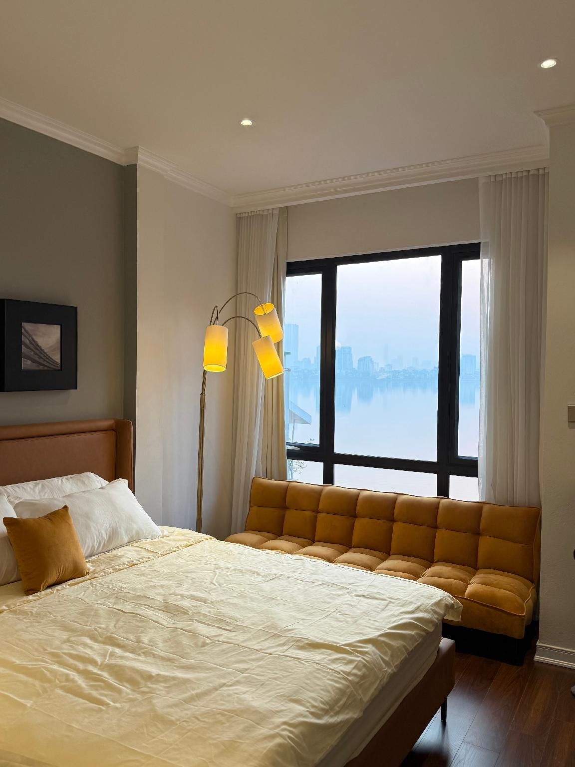 Deluxe Lake View