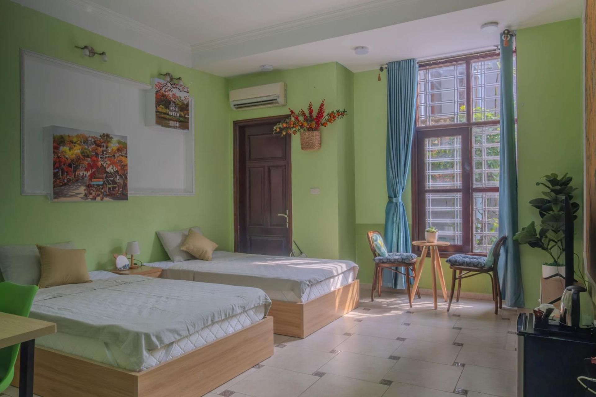 Queen Room with Balcony