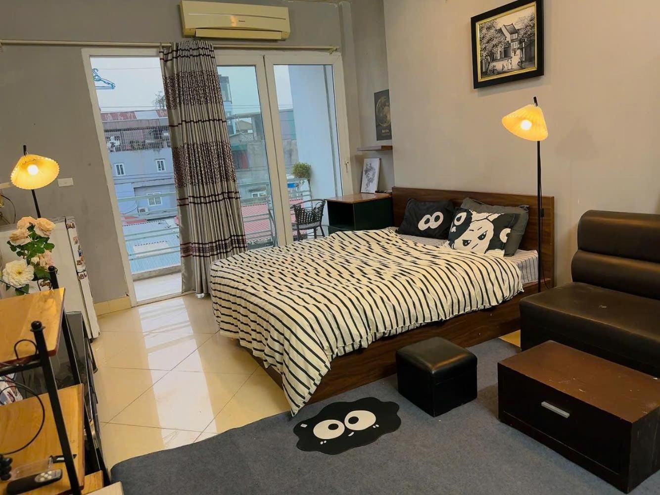 Studio with Balcony