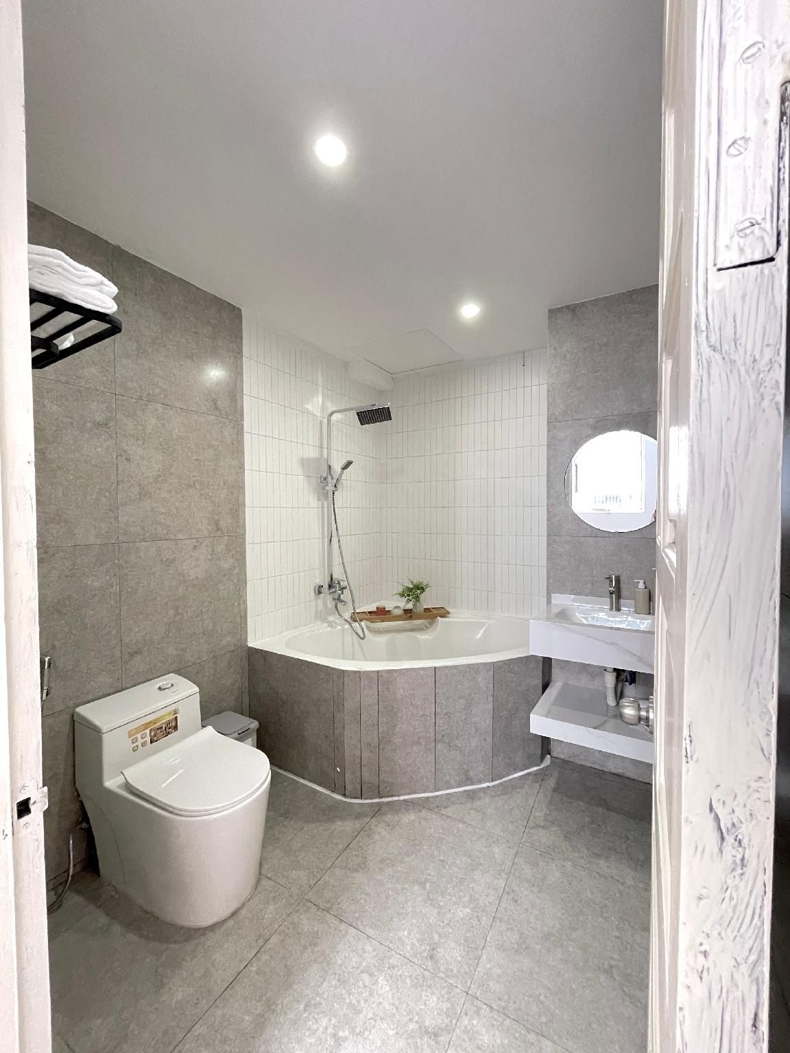 Studio Apartment