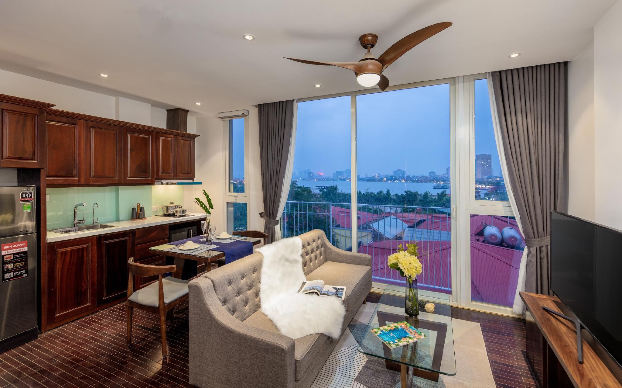Deluxe 1 Bedroom Apartment