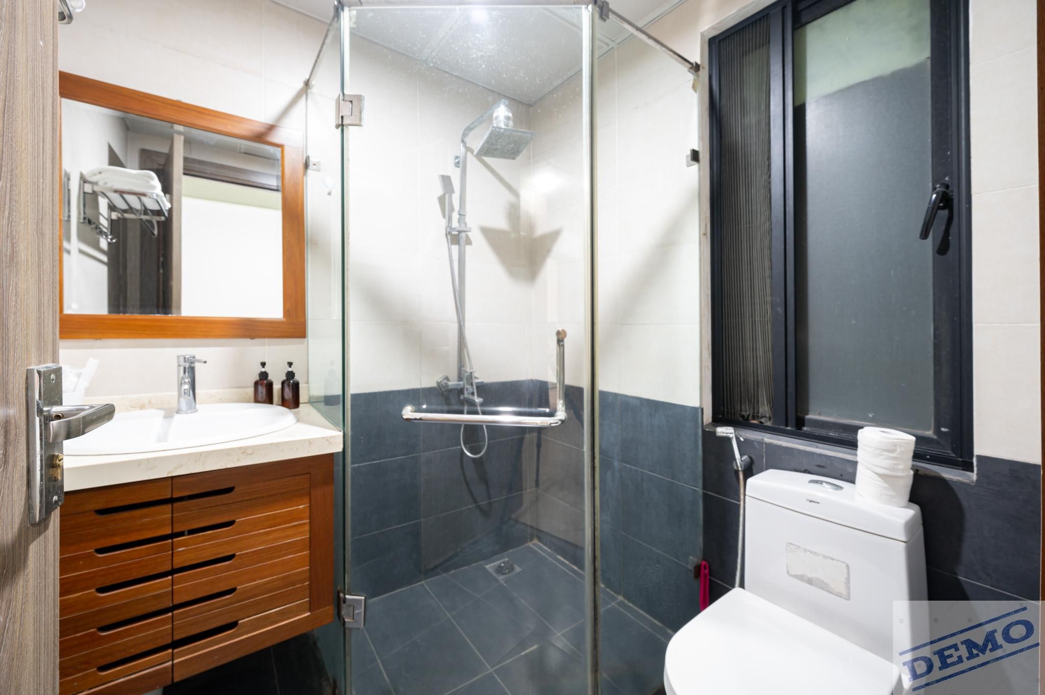 High Floor 1-Bedroom Executive Apartment