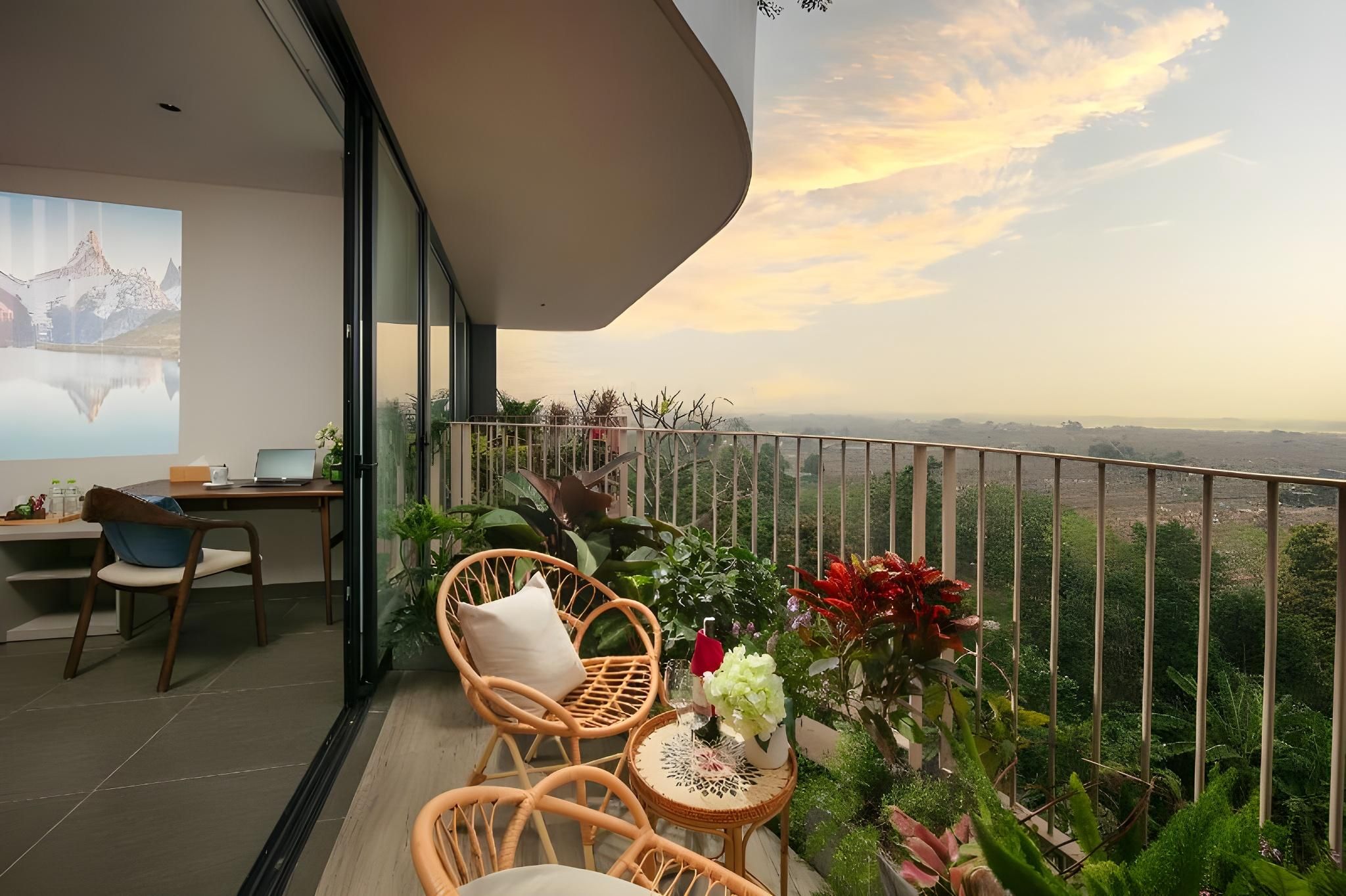 Signature Suite Double or Twin With Balcony, Garden View