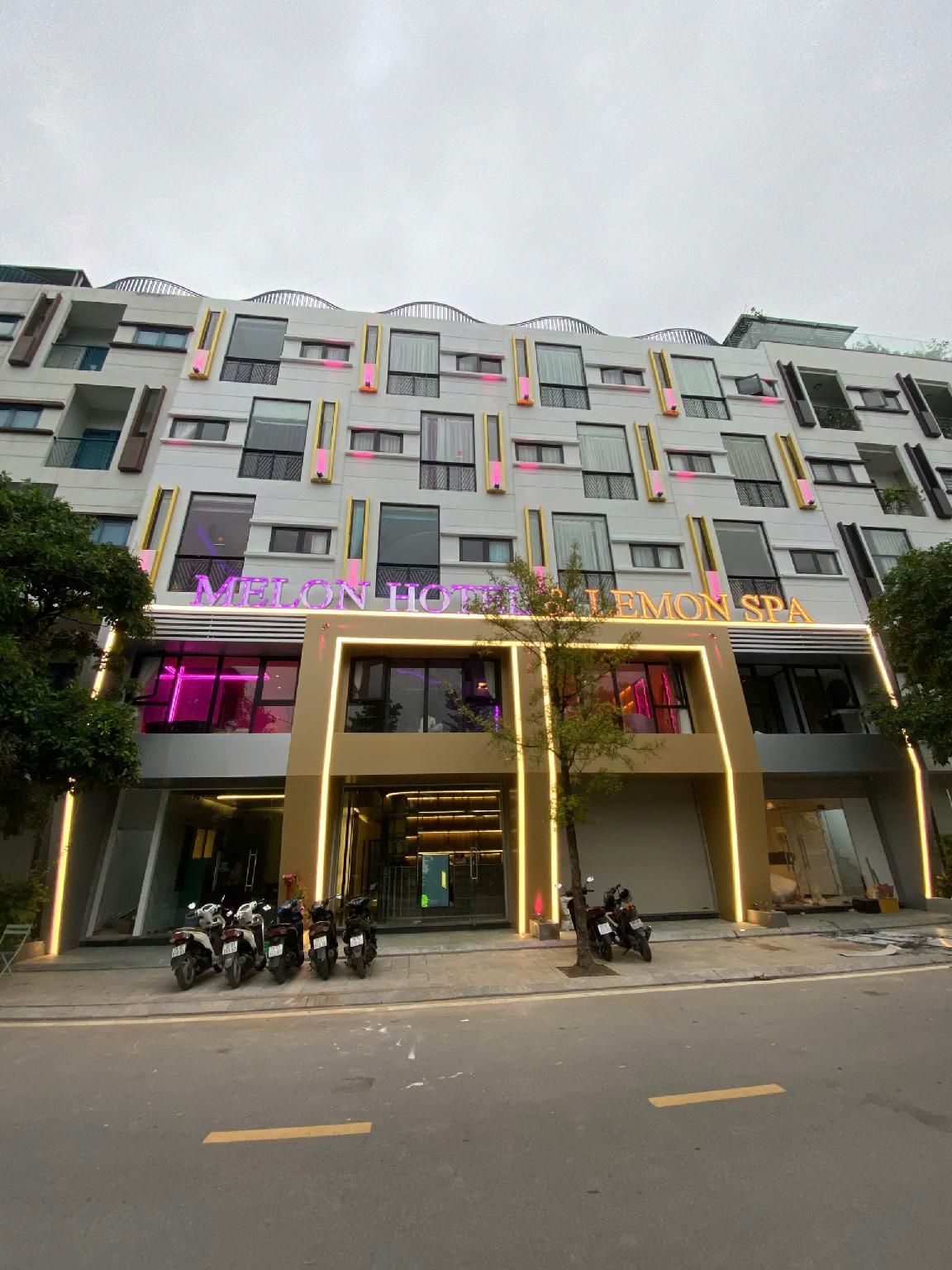 Melon Hotel To Huu