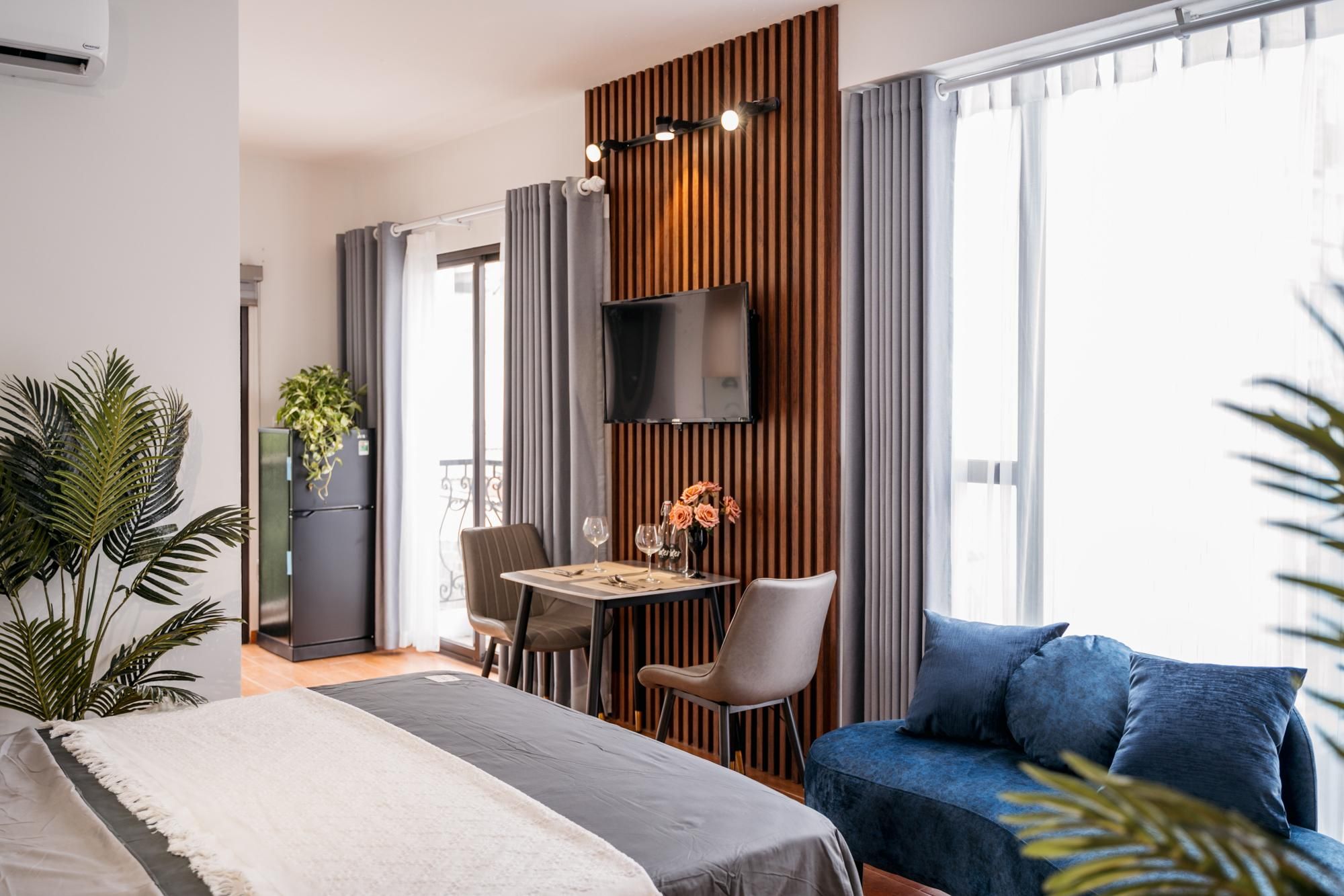 Superior - 1 Queen Bed