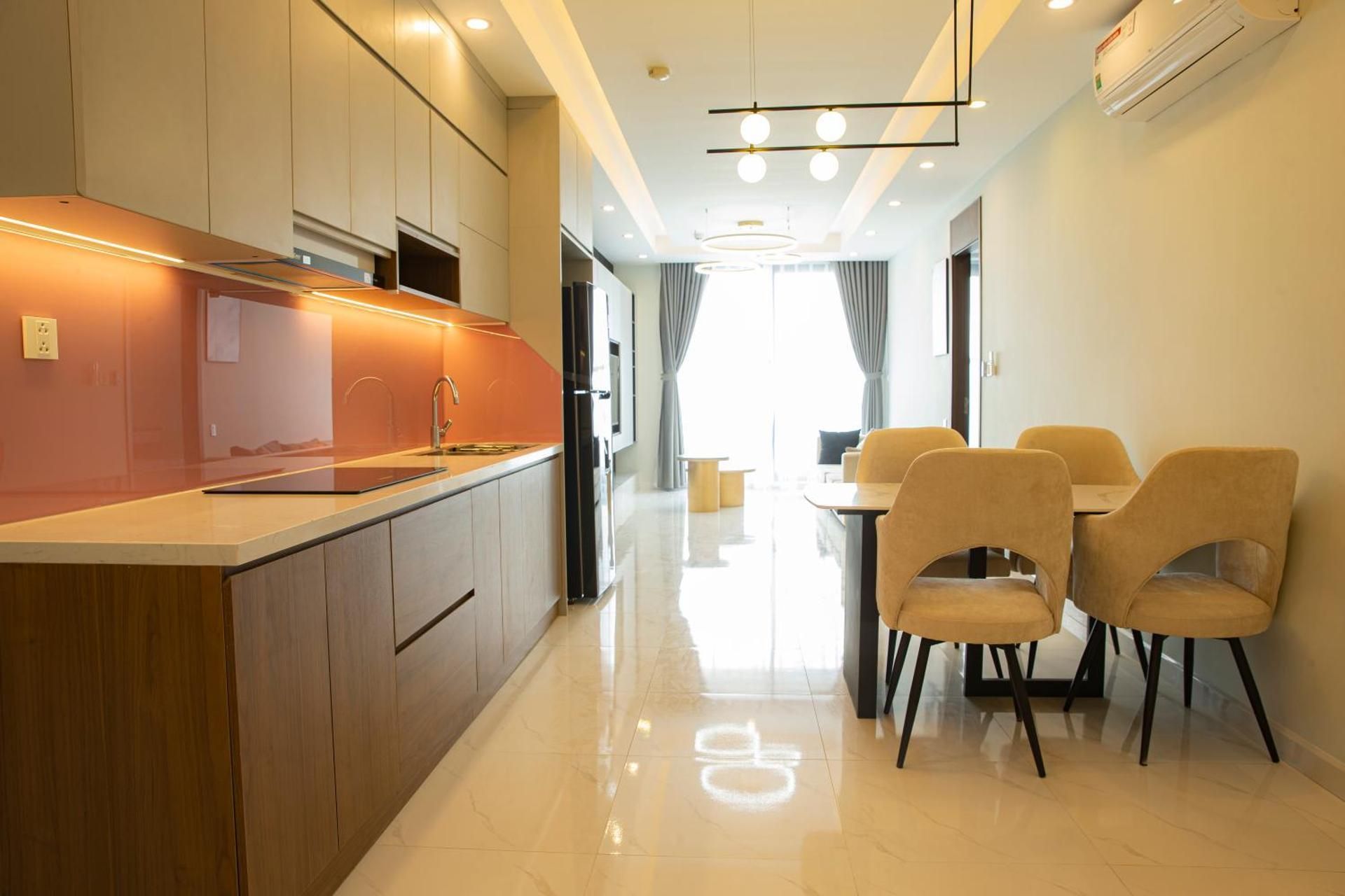 Three-Bedroom Apartment - High Floor