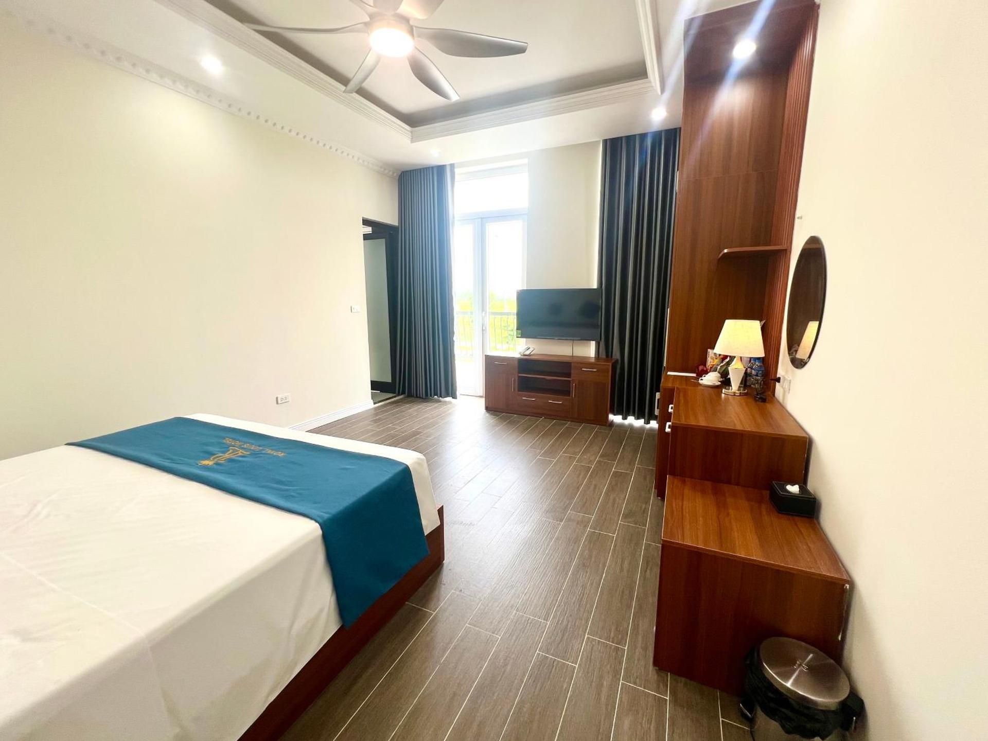 Deluxe Double Room with Balcony