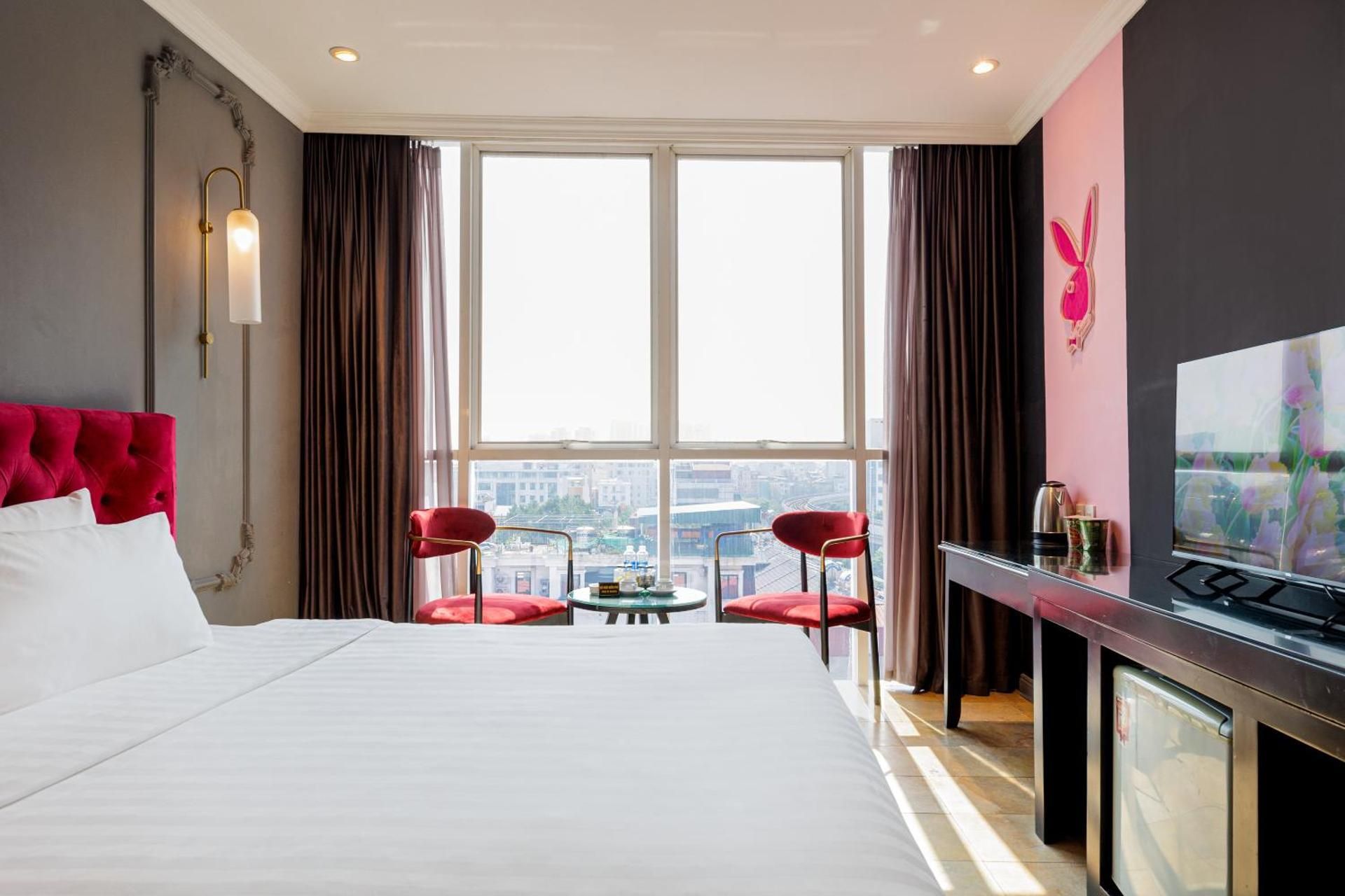 Deluxe Suite