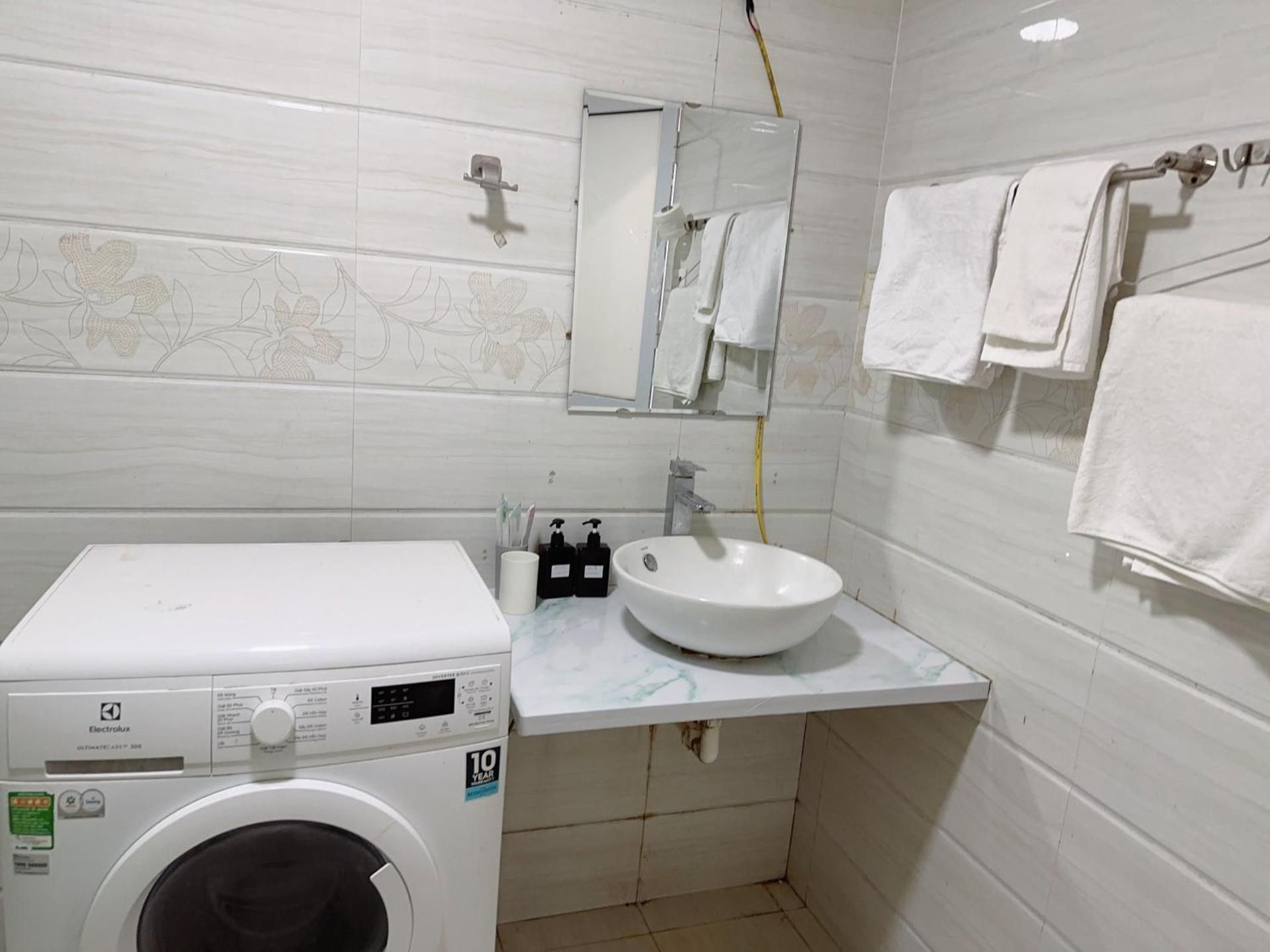 2 Bedroom Apartment, Balcony