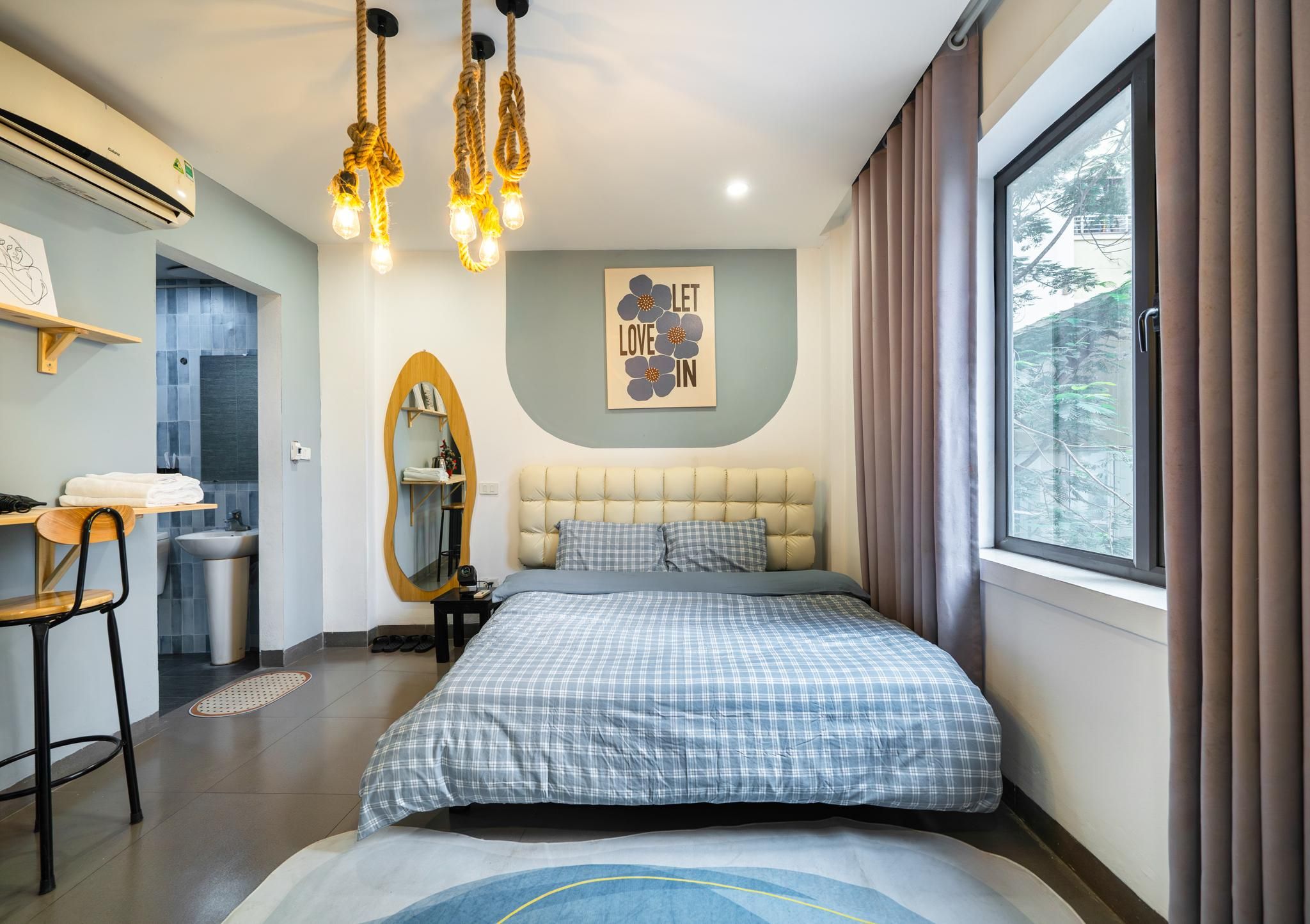 Superior Room with Window