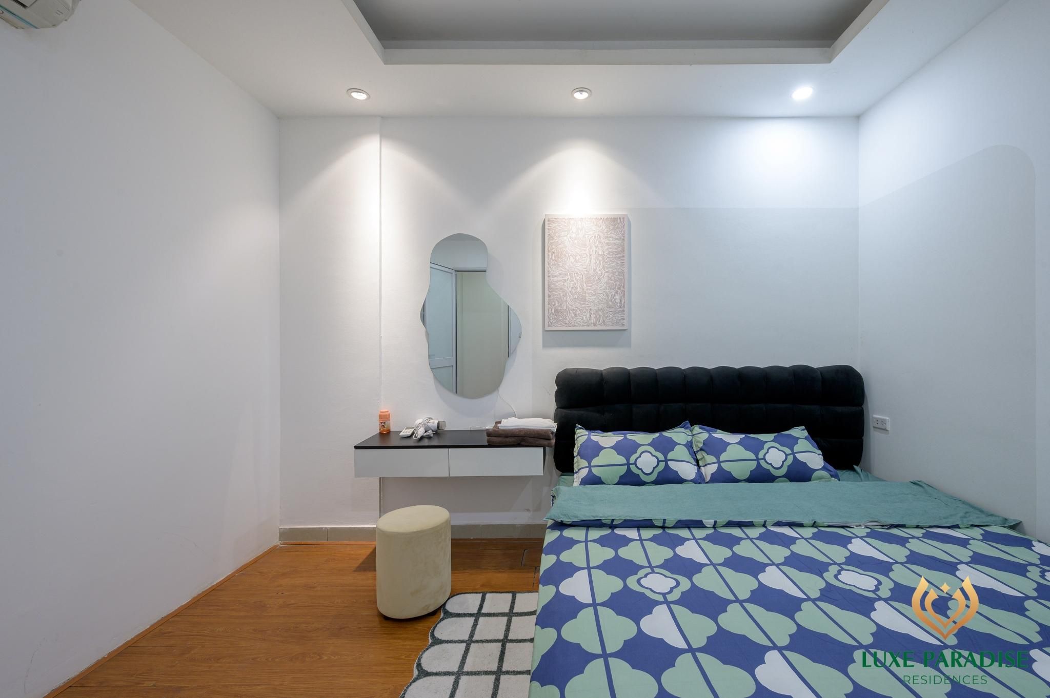 One Bedroom Apartment - 2 Adult with 1 Child