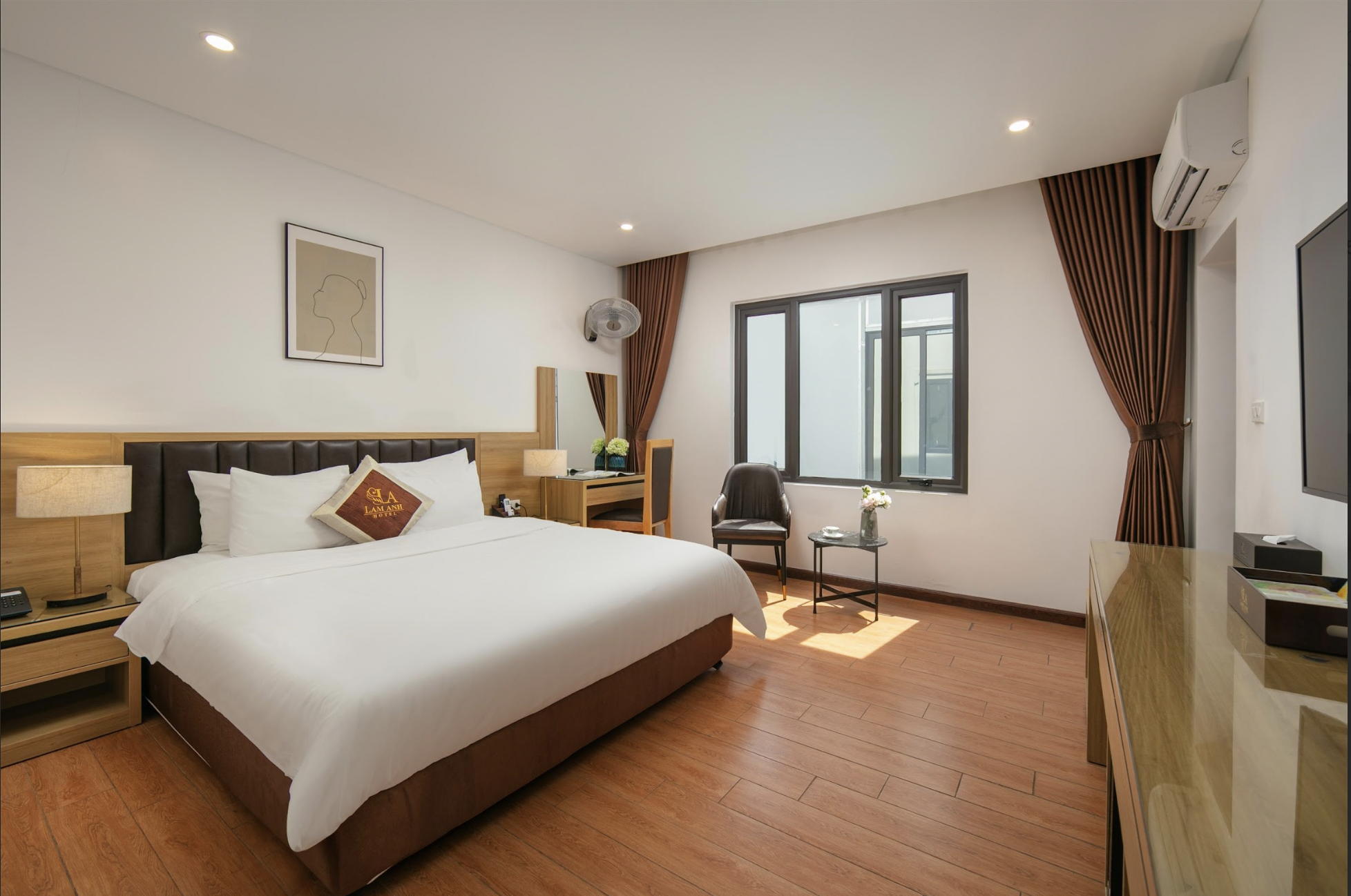 Lam Anh Hotel 3 Ngoai Giao Doan BT5-16 Deluxe Double Room 2