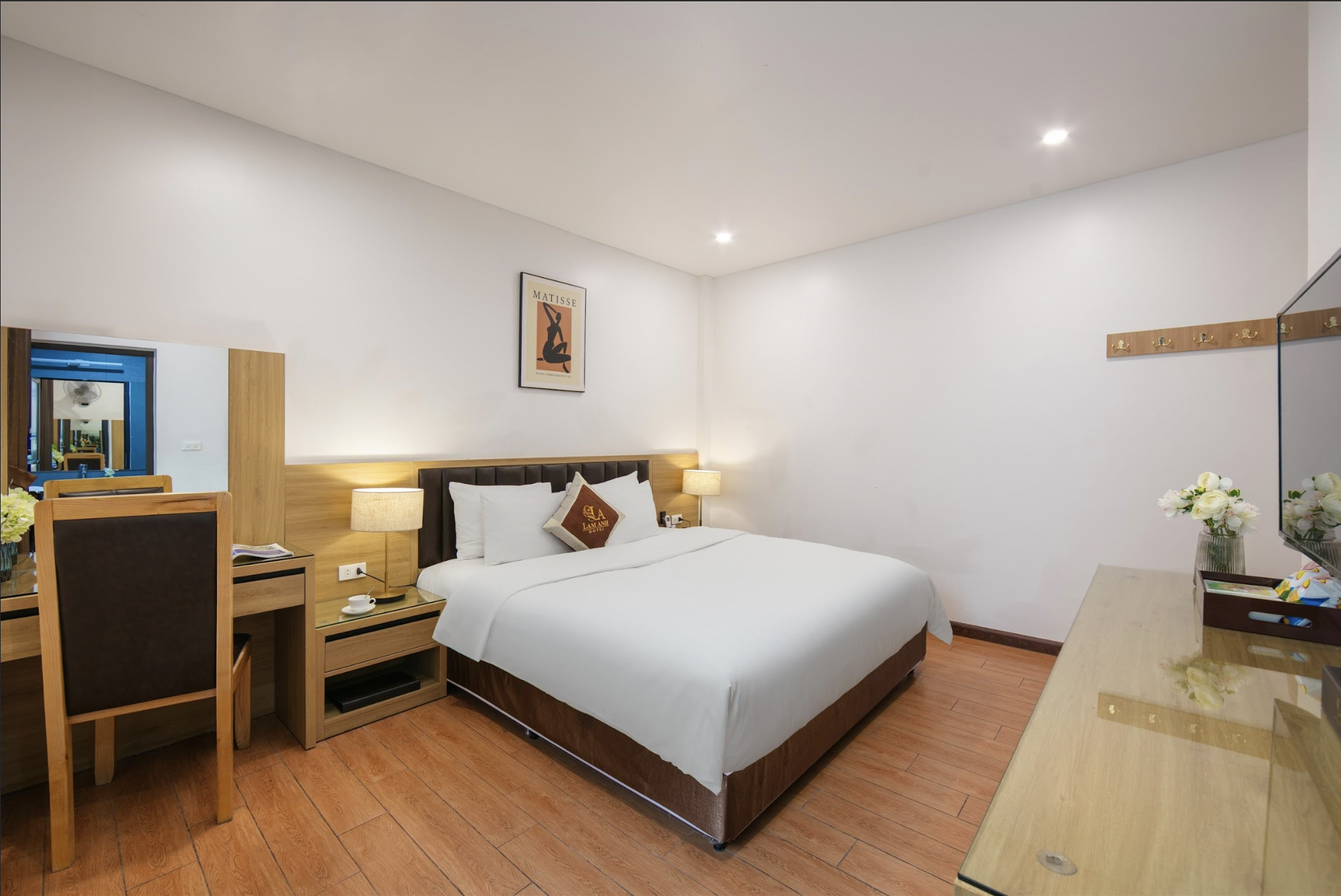 Lam Anh Hotel 3 Ngoai Giao Doan BT5-16 Superior Double Room 2