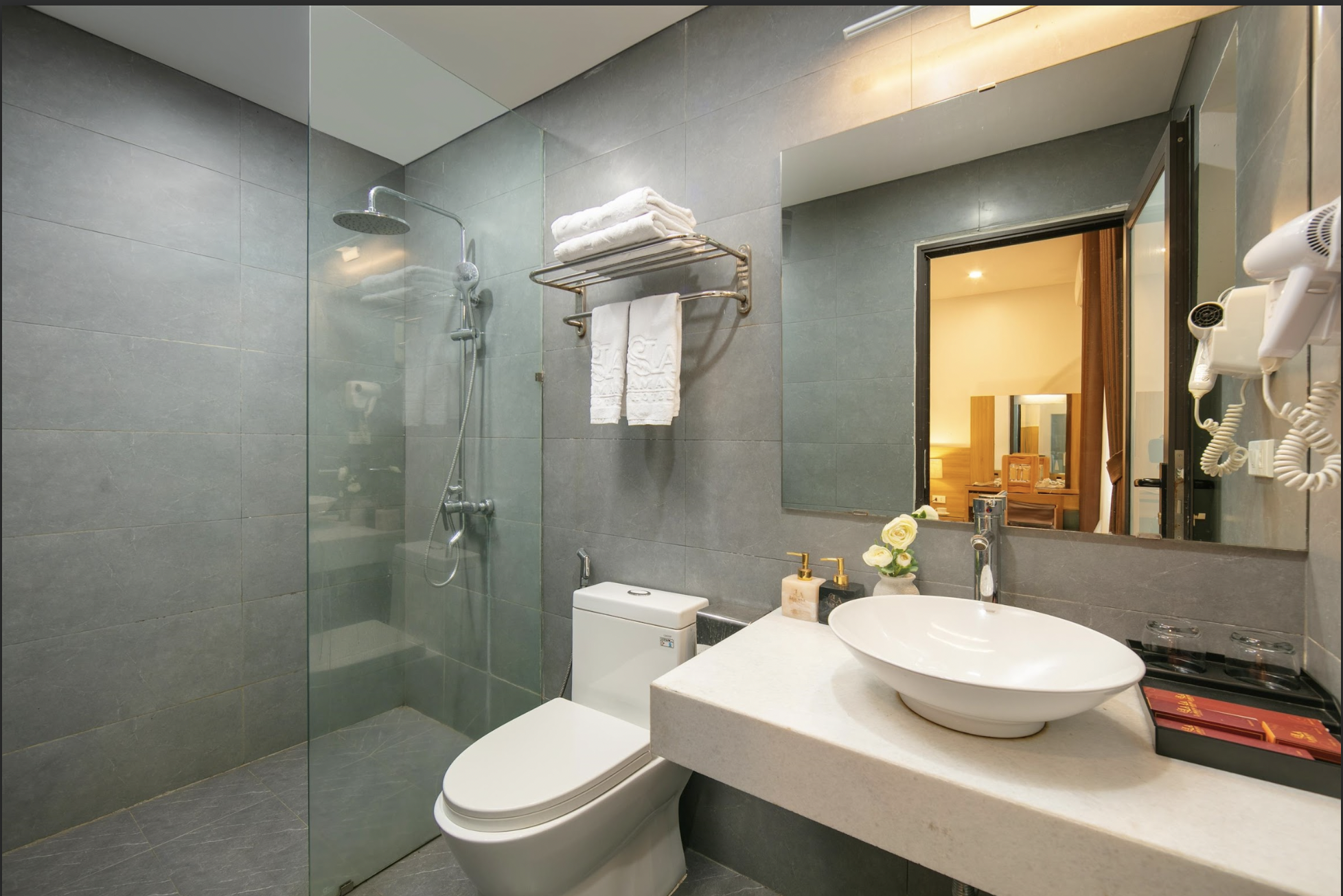 Lam Anh Hotel 3 Ngoai Giao Doan BT5-16 Superior Double Room 3